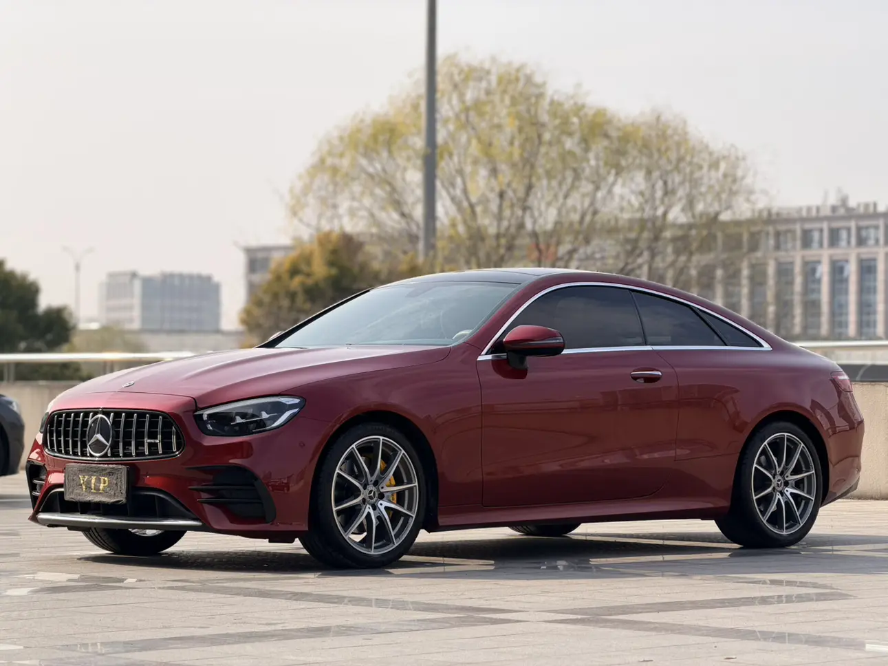 Mercedes-Benz E-Class  из Китая