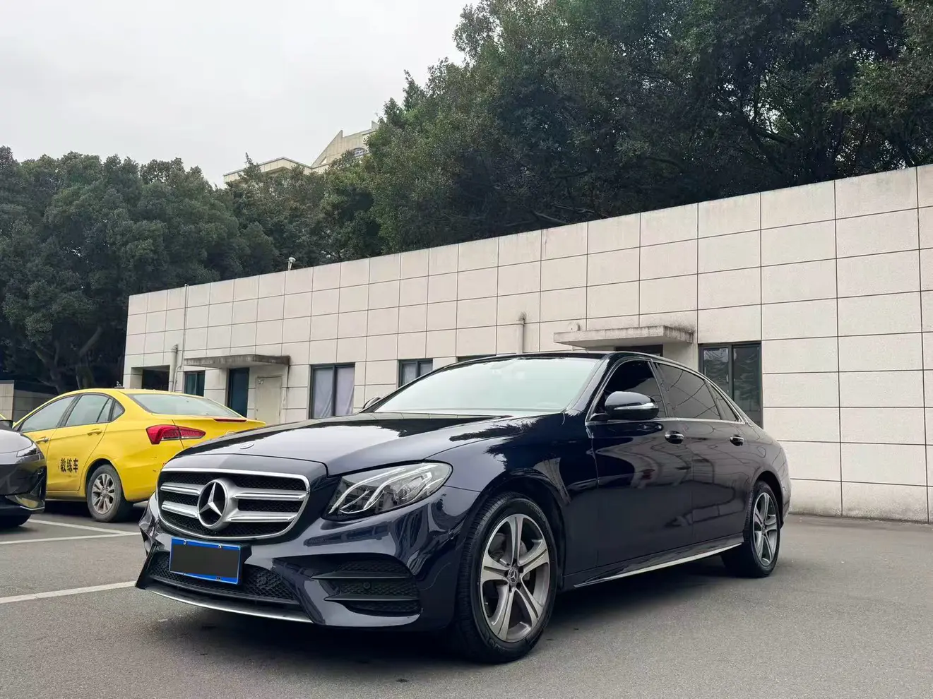 Mercedes-Benz E-Class  из Китая