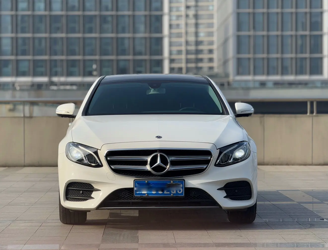 Mercedes-Benz E-Class  из Китая