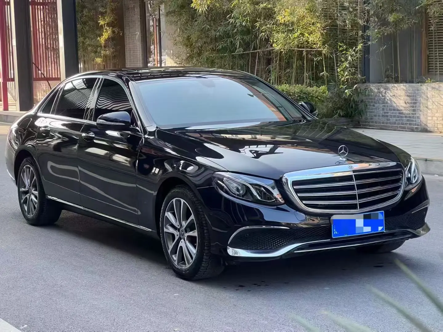 Mercedes-Benz E-Class  из Китая