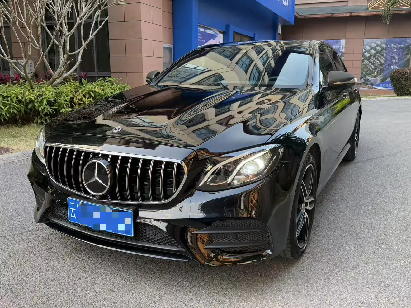 Mercedes-Benz E-Class  из Китая