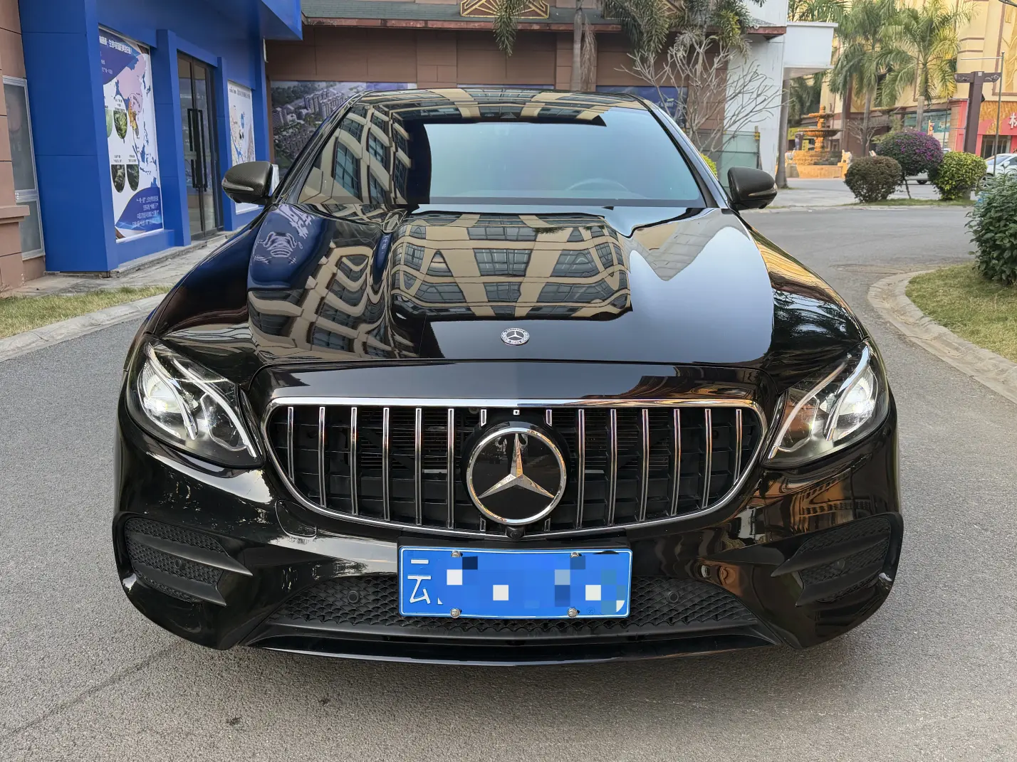 Mercedes-Benz E-Class  из Китая