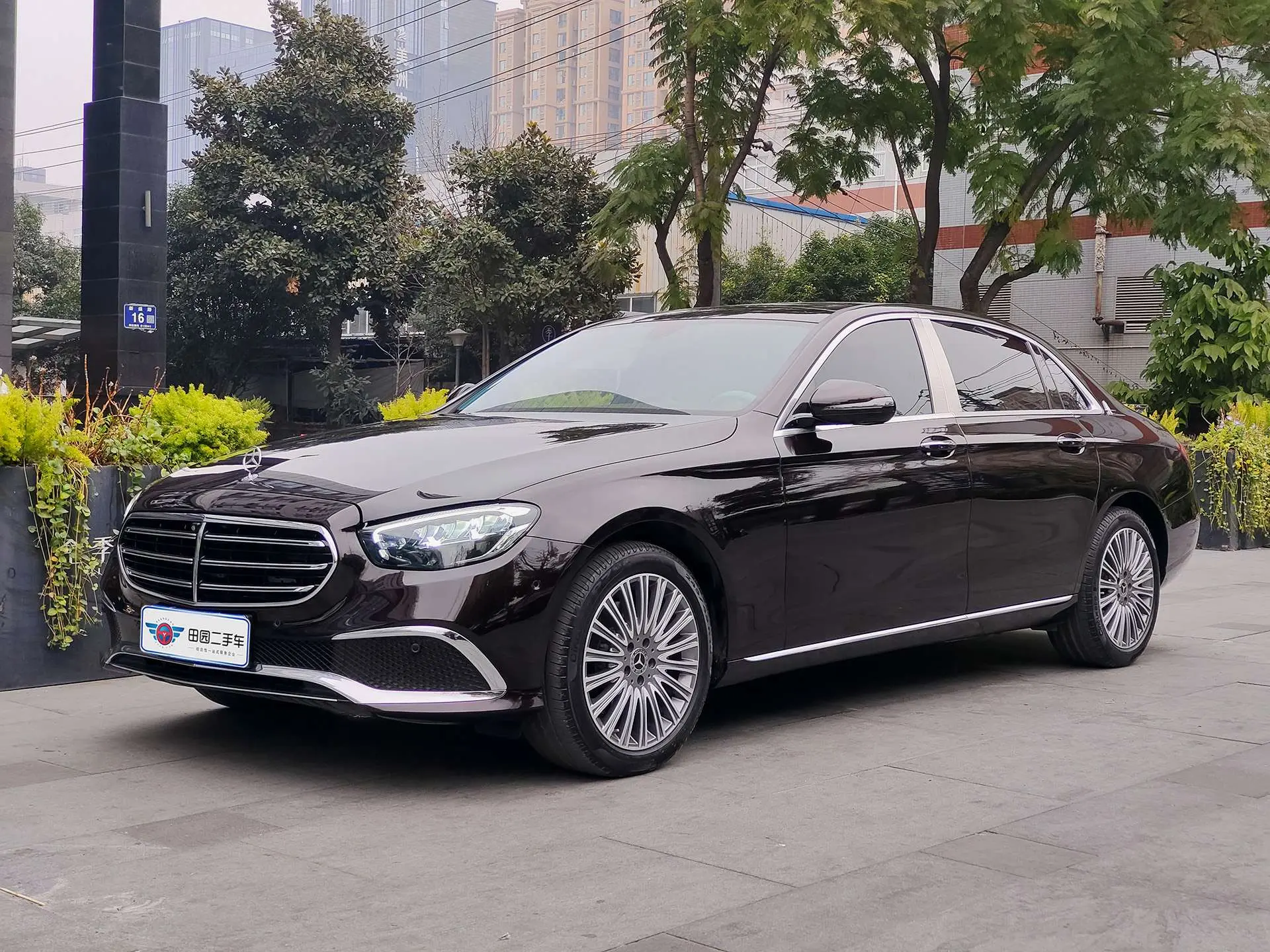 Mercedes-Benz E-Class  из Китая