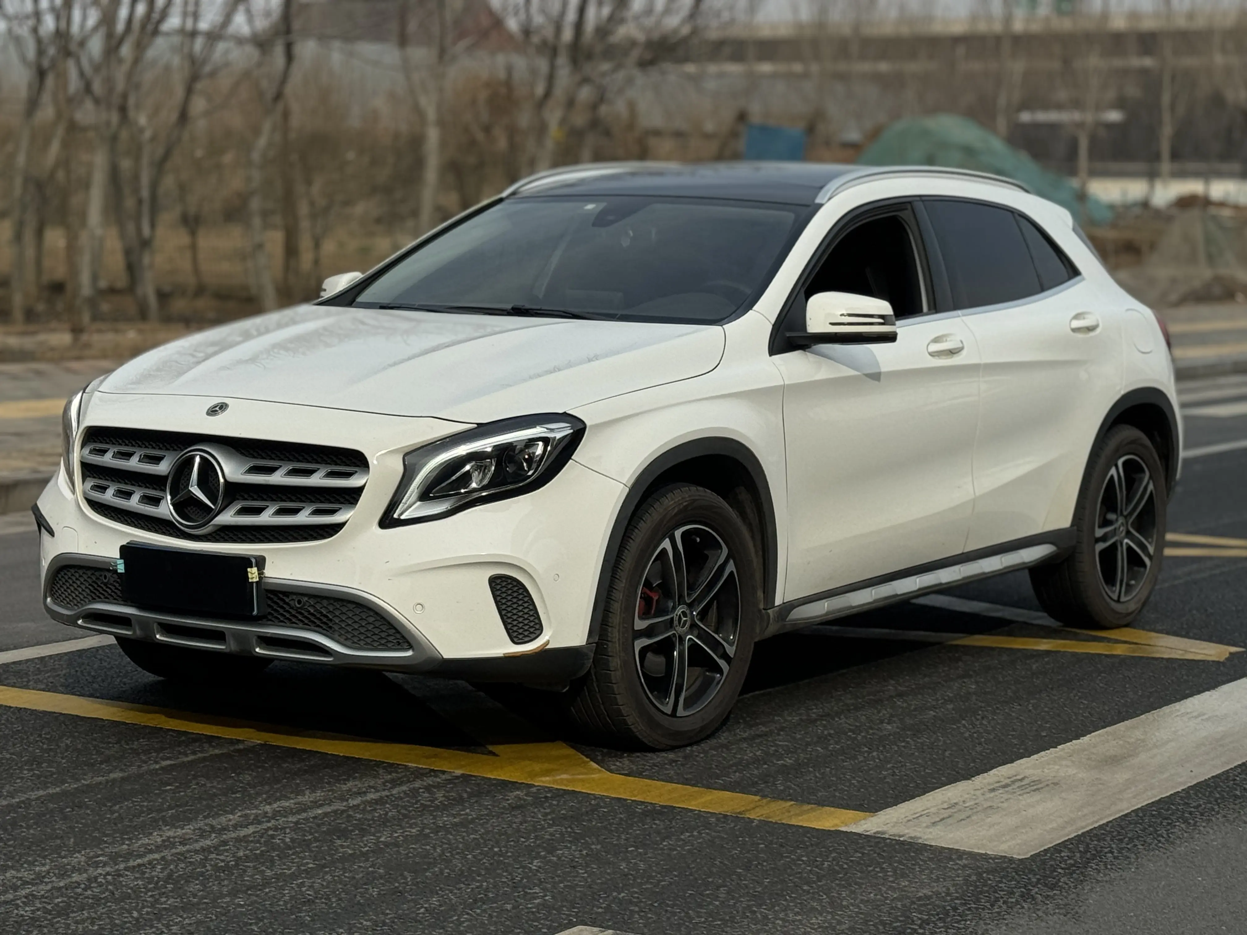 Mercedes-Benz GLA  из Китая
