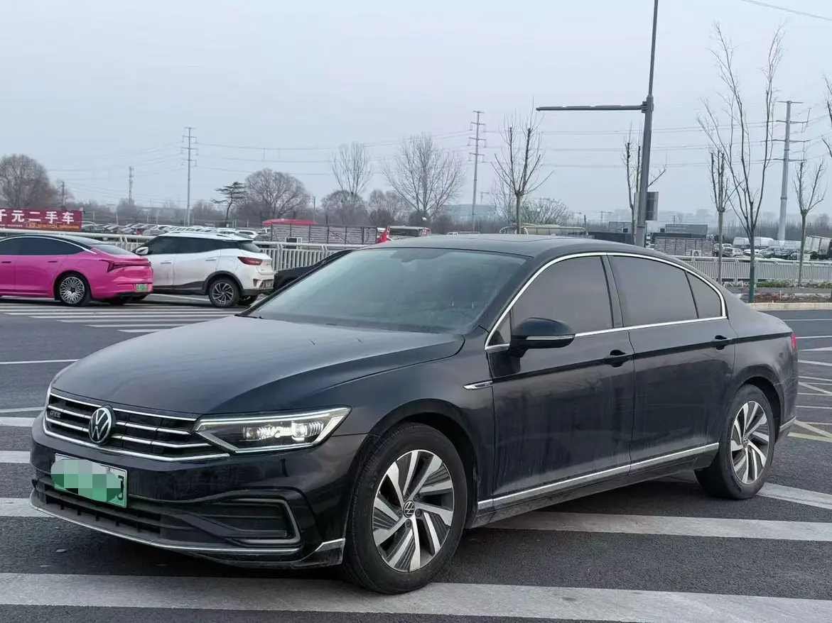 Volkswagen Magotan PHEV  из Китая