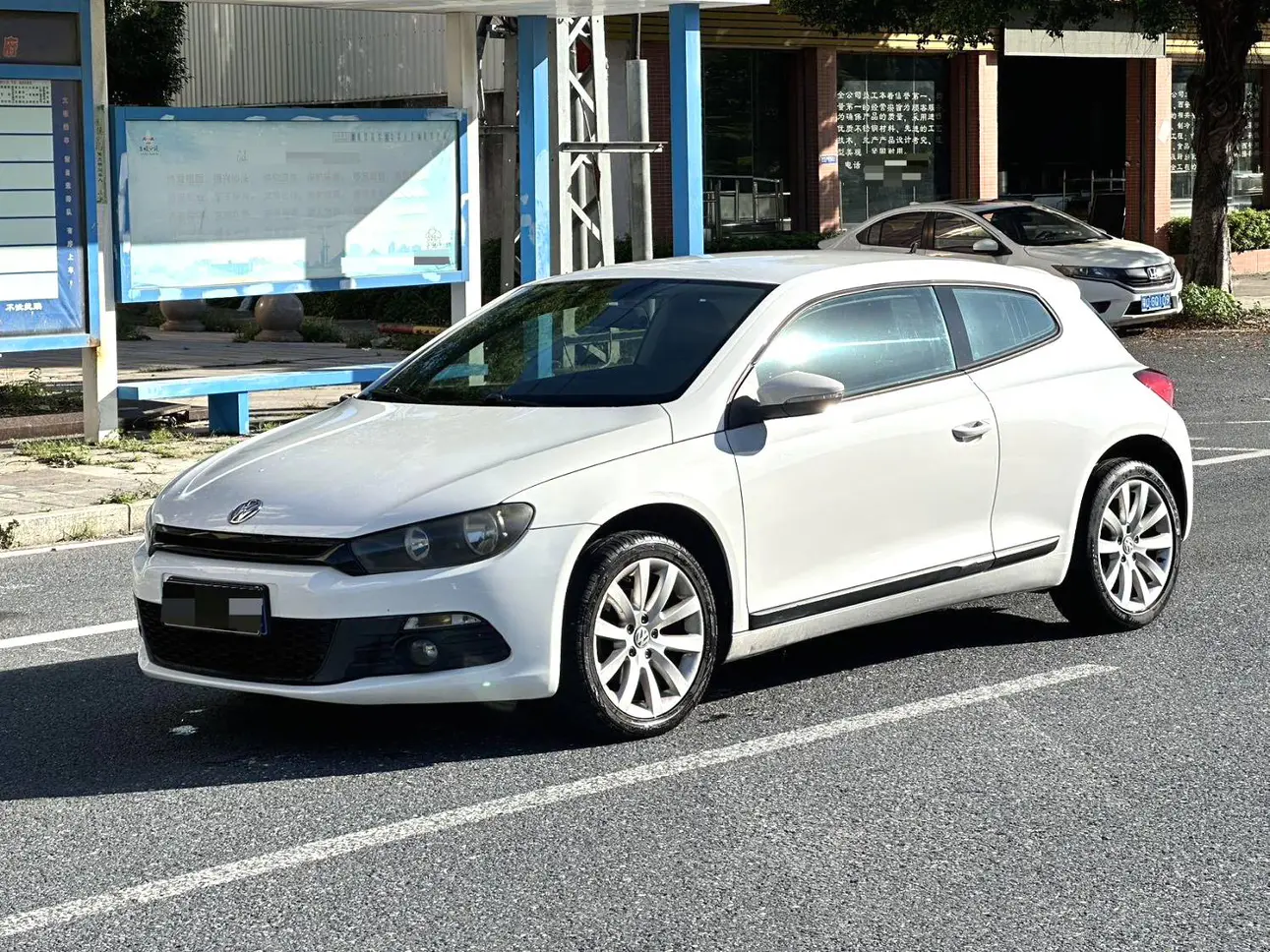 Volkswagen Scirocco  из Китая