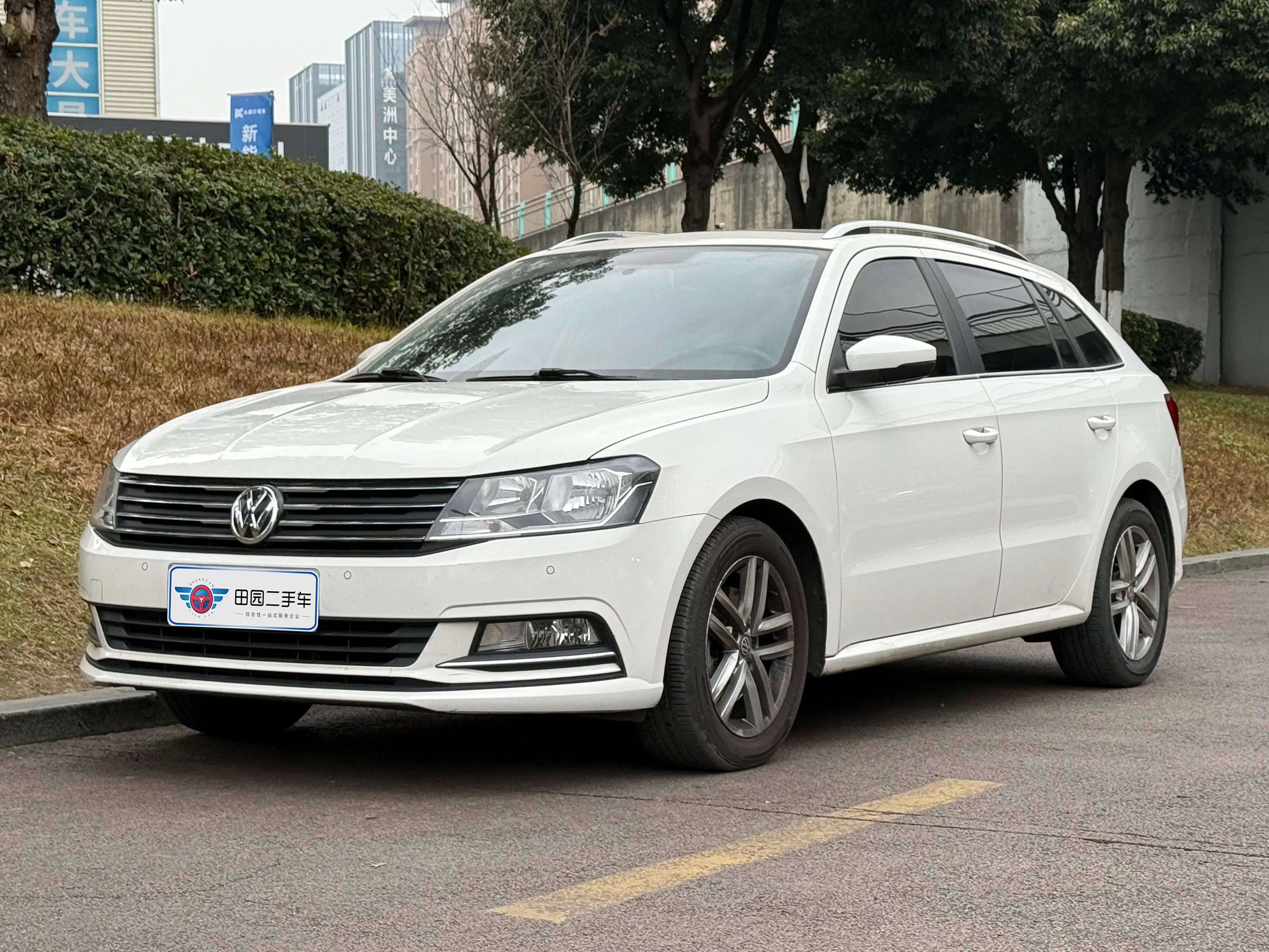 Volkswagen Langxing  из Китая