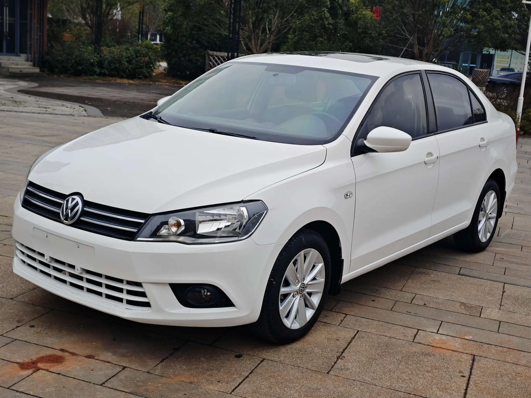 Volkswagen Jetta  из Китая