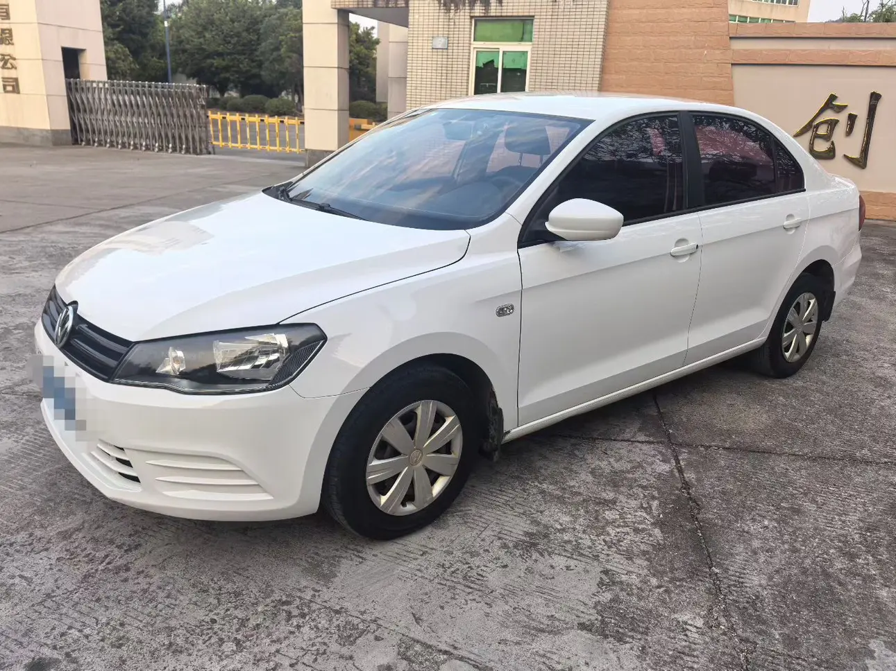 Volkswagen Jetta  из Китая