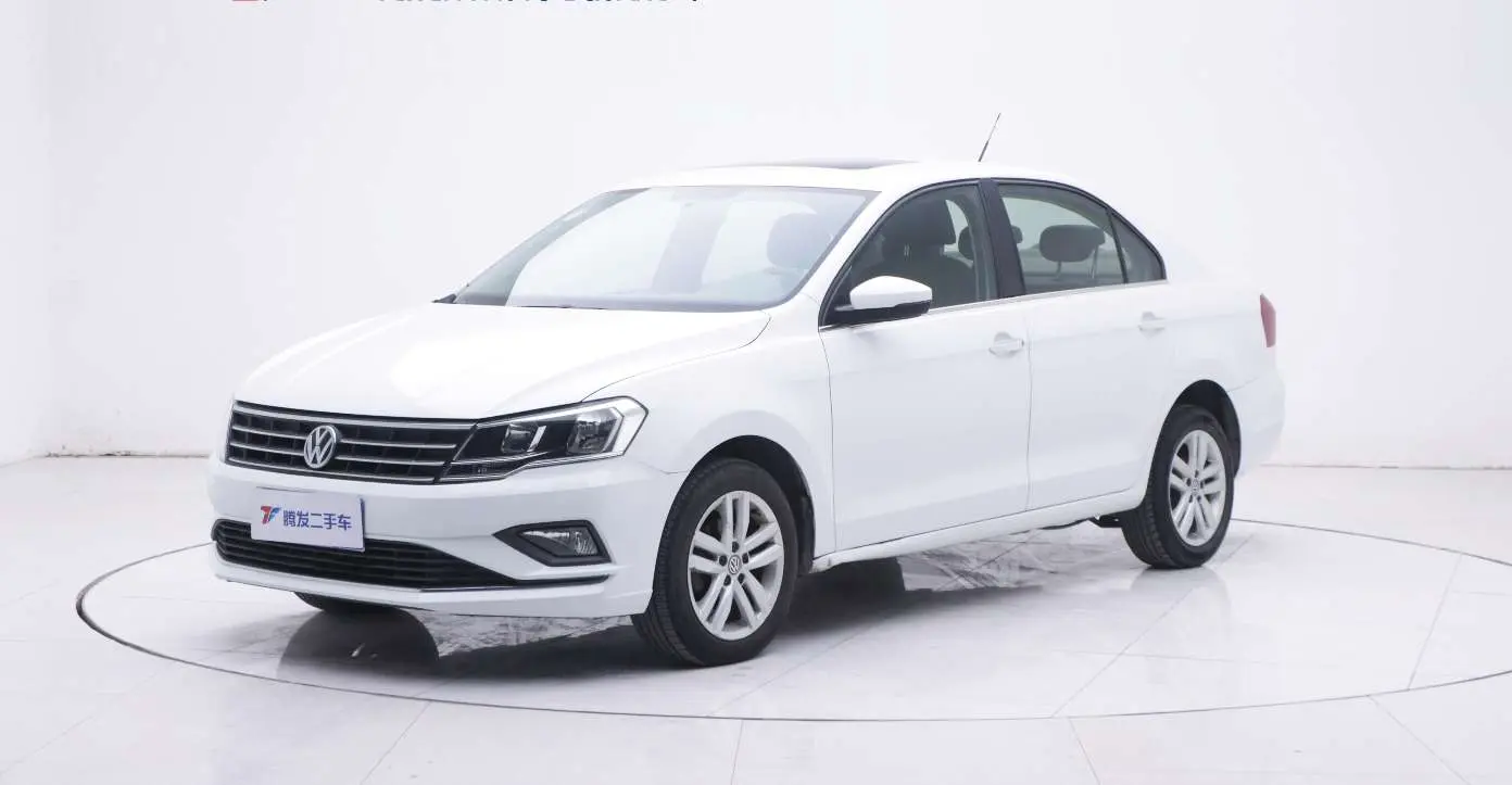 Volkswagen Jetta  из Китая