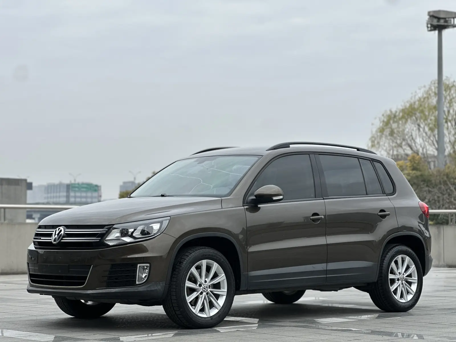 Volkswagen Tiguan  из Китая