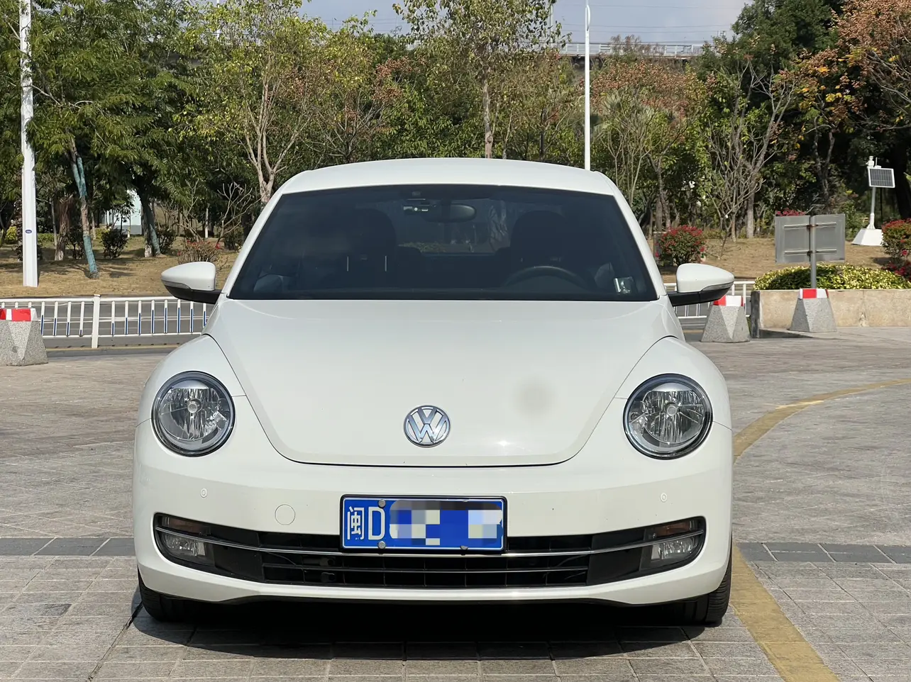 Volkswagen Beetle  из Китая