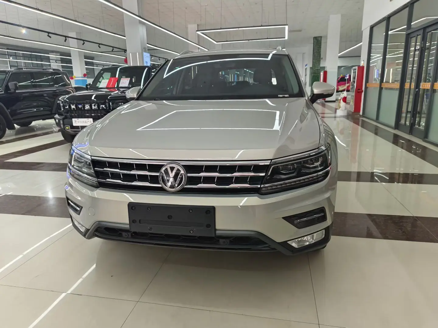 Volkswagen Tiguan L  из Китая