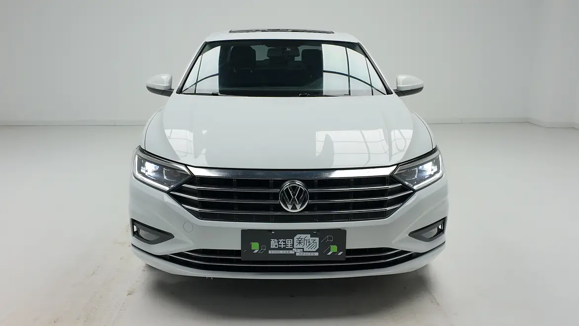 Volkswagen Sagitar  из Китая