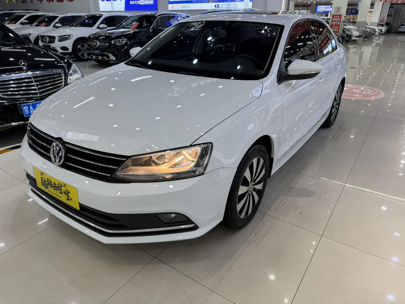 Volkswagen Sagitar  из Китая