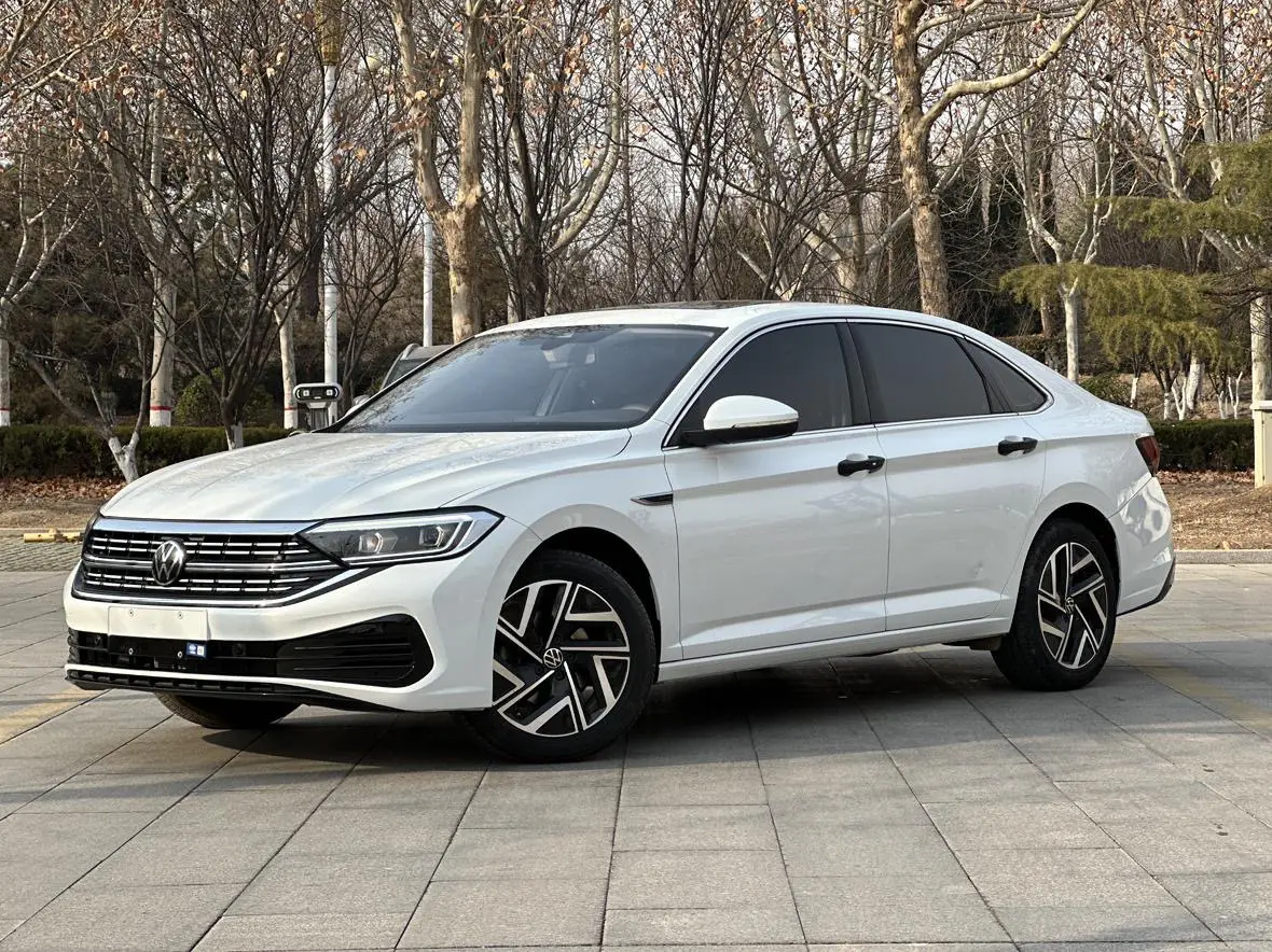 Volkswagen Sagitar  из Китая