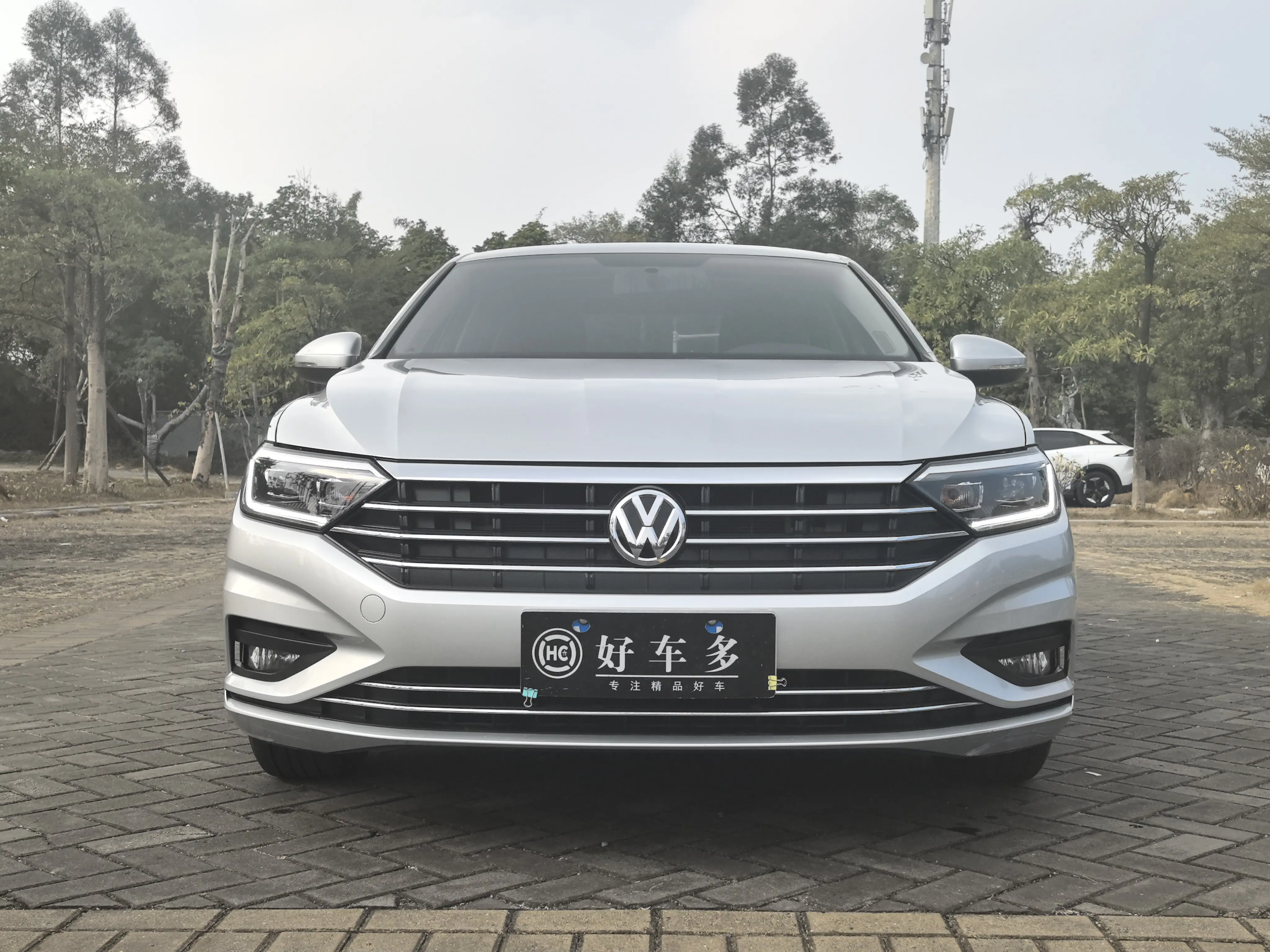 Volkswagen Sagitar  из Китая