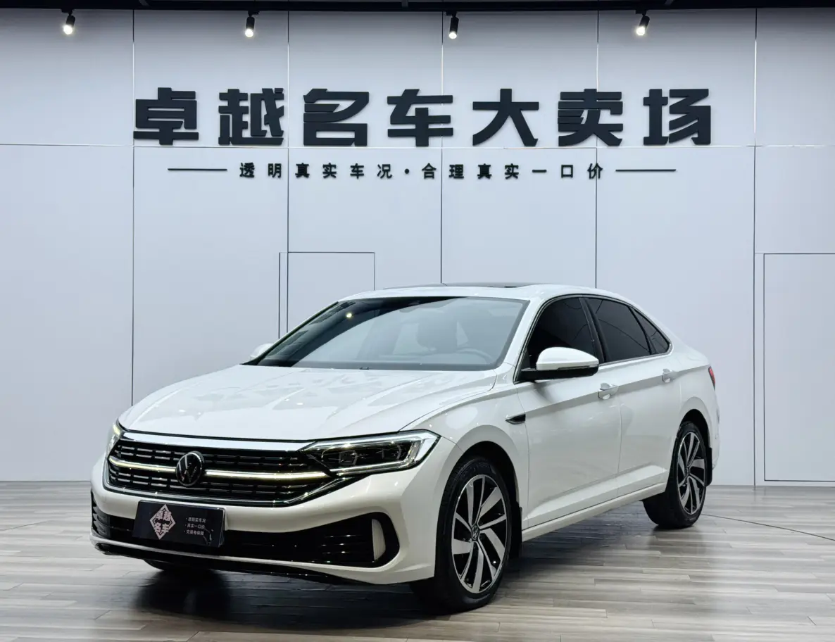 Volkswagen Sagitar  из Китая