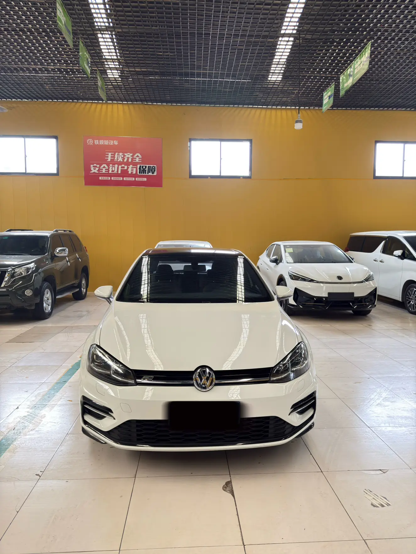 Volkswagen Golf  из Китая