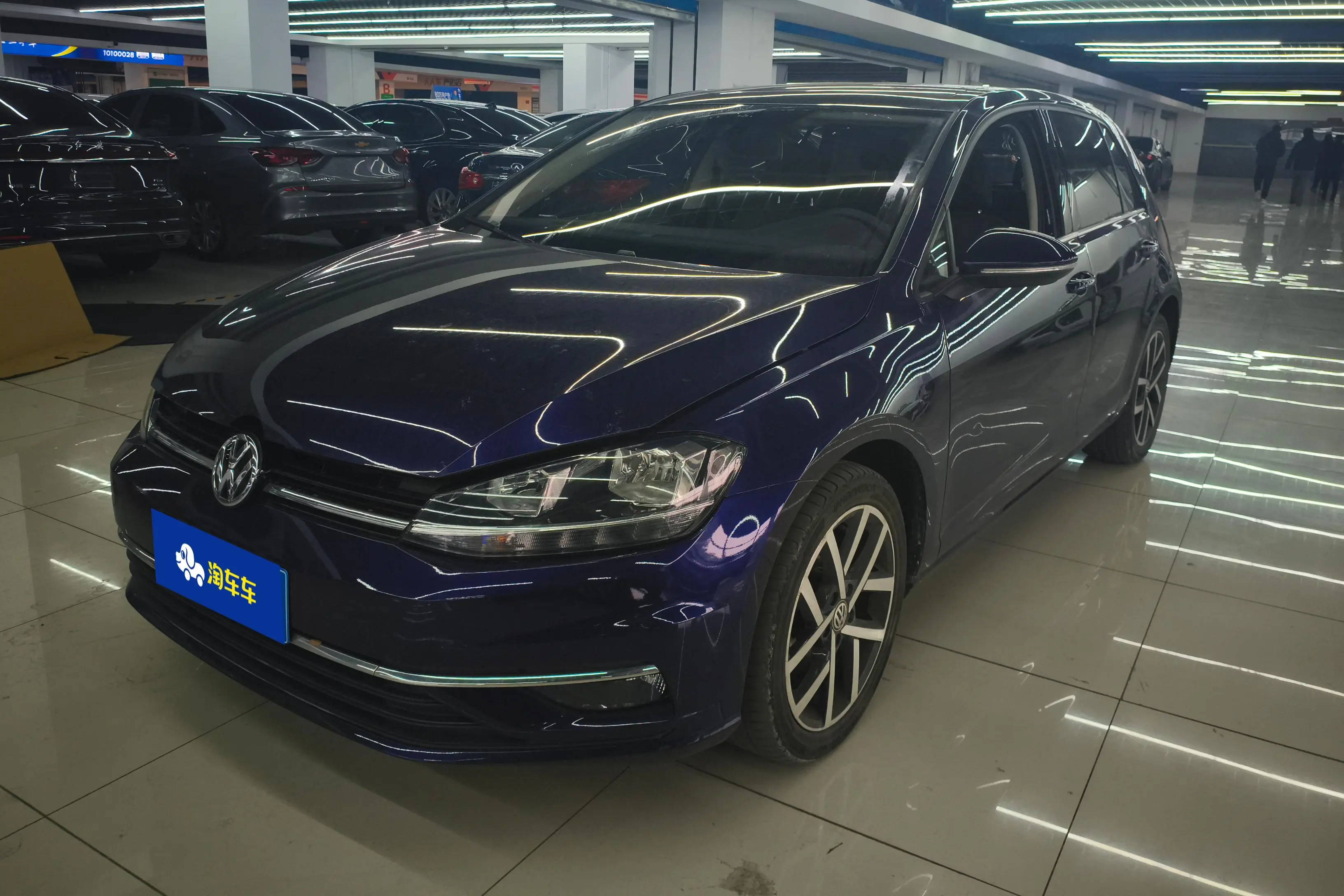 Volkswagen Golf  из Китая