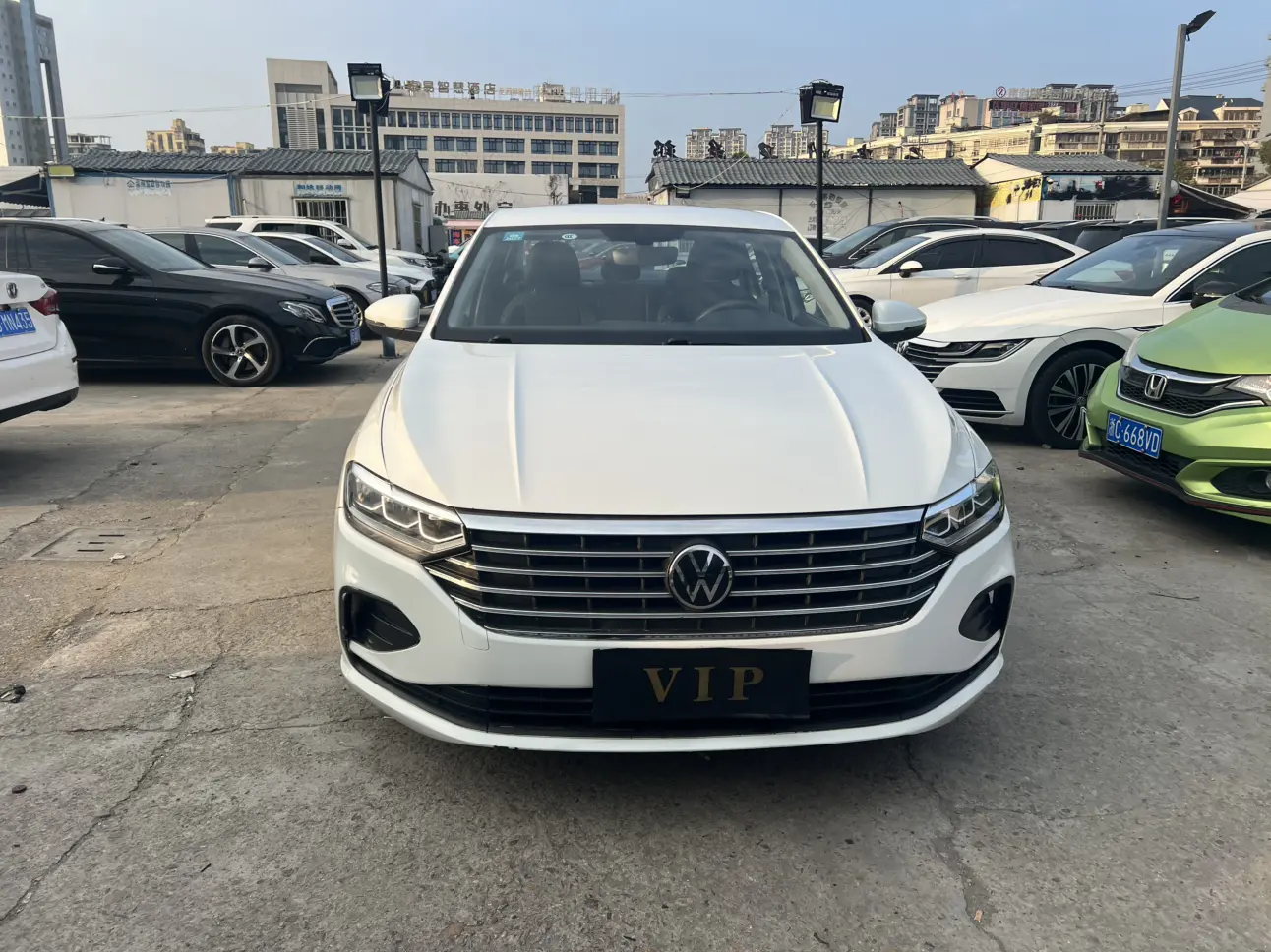 Volkswagen Lavida  из Китая