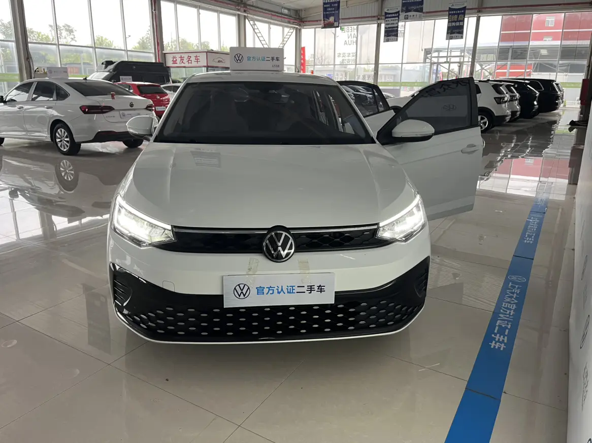 Volkswagen Lavida  из Китая