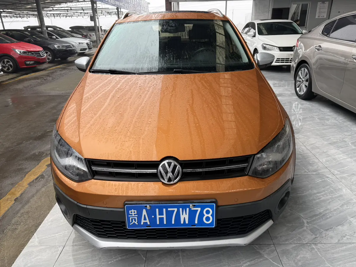 Volkswagen Polo  из Китая