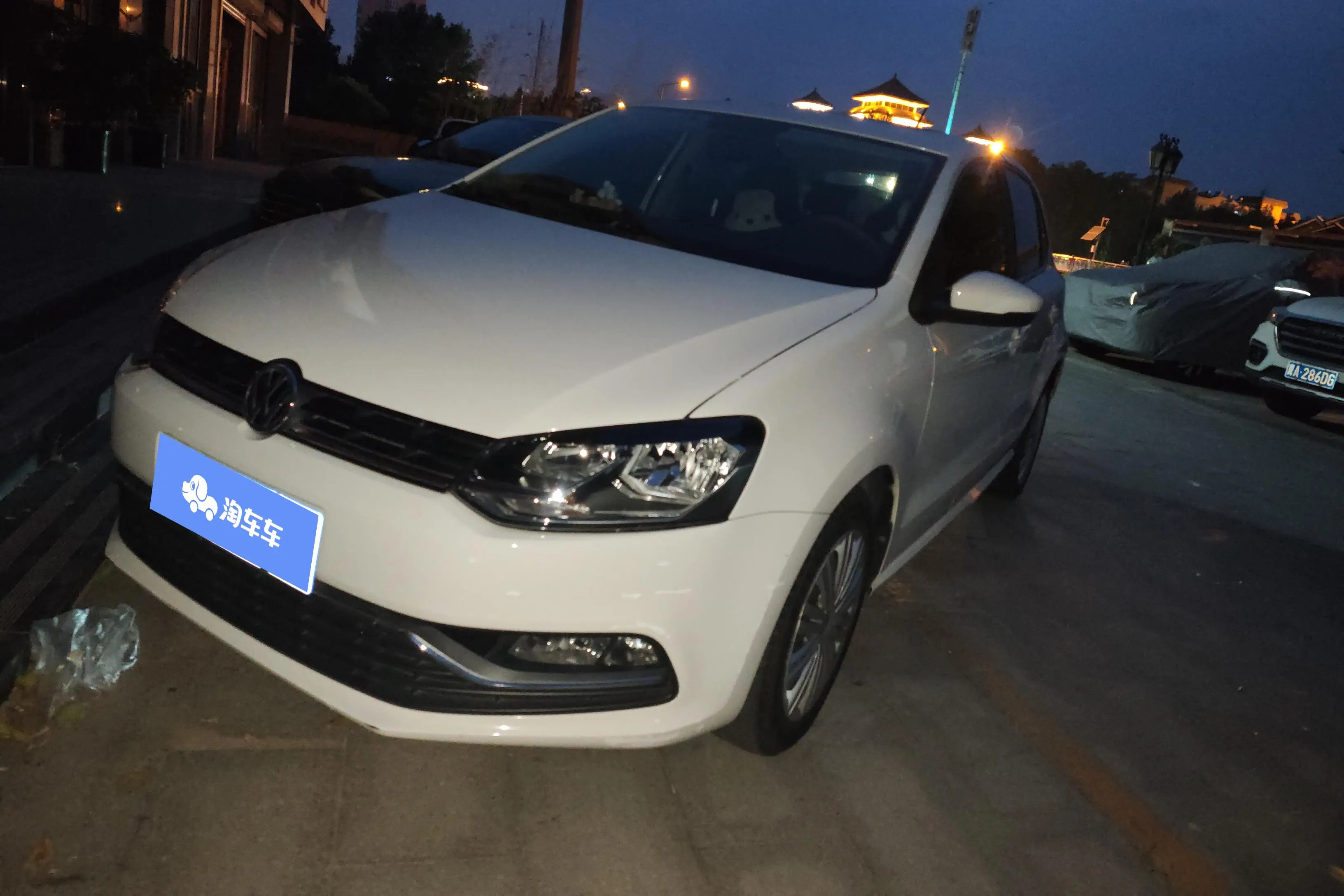 Volkswagen Polo  из Китая