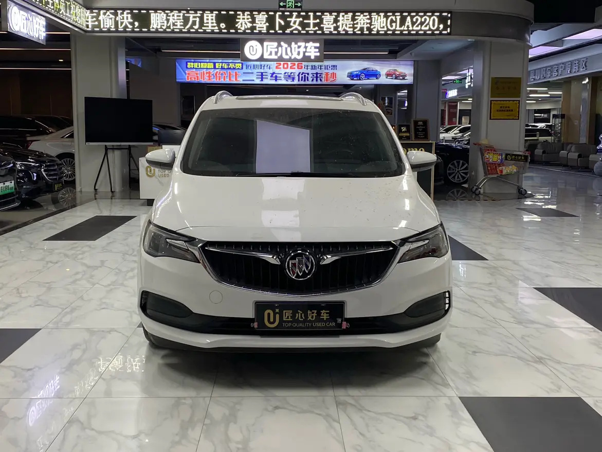 Buick GL6  из Китая