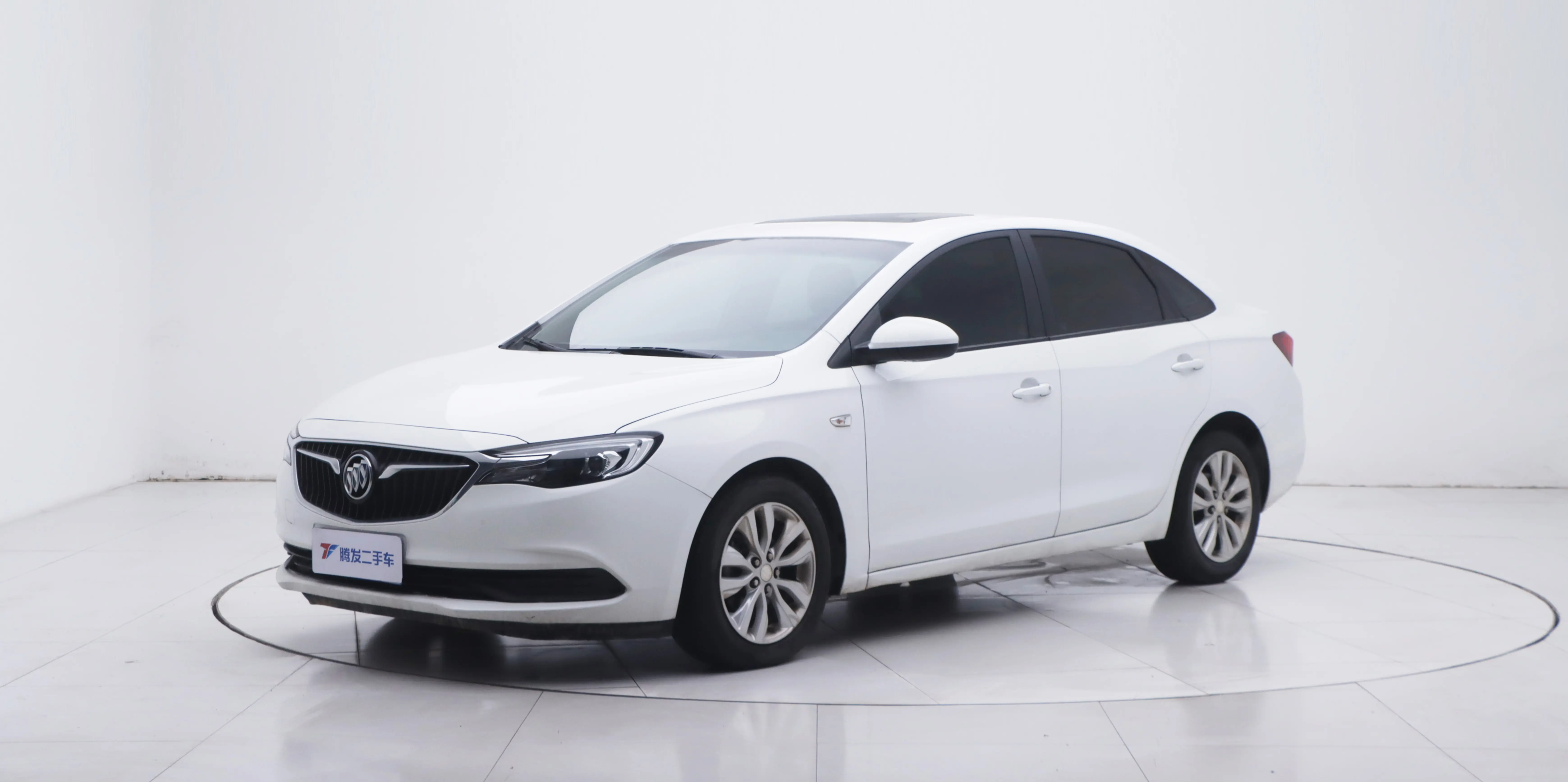 Buick Yinglang  из Китая
