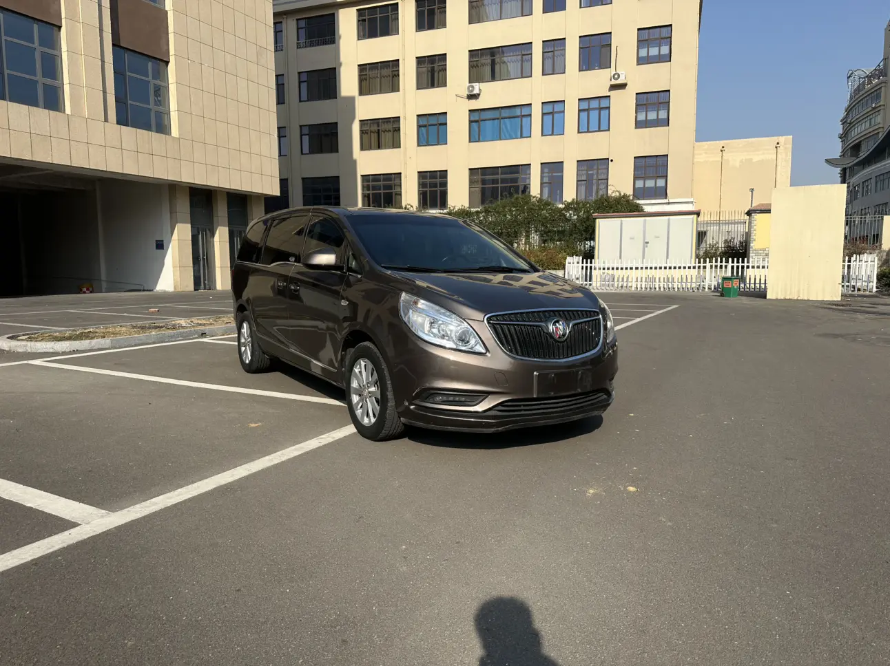 Buick GL8  из Китая