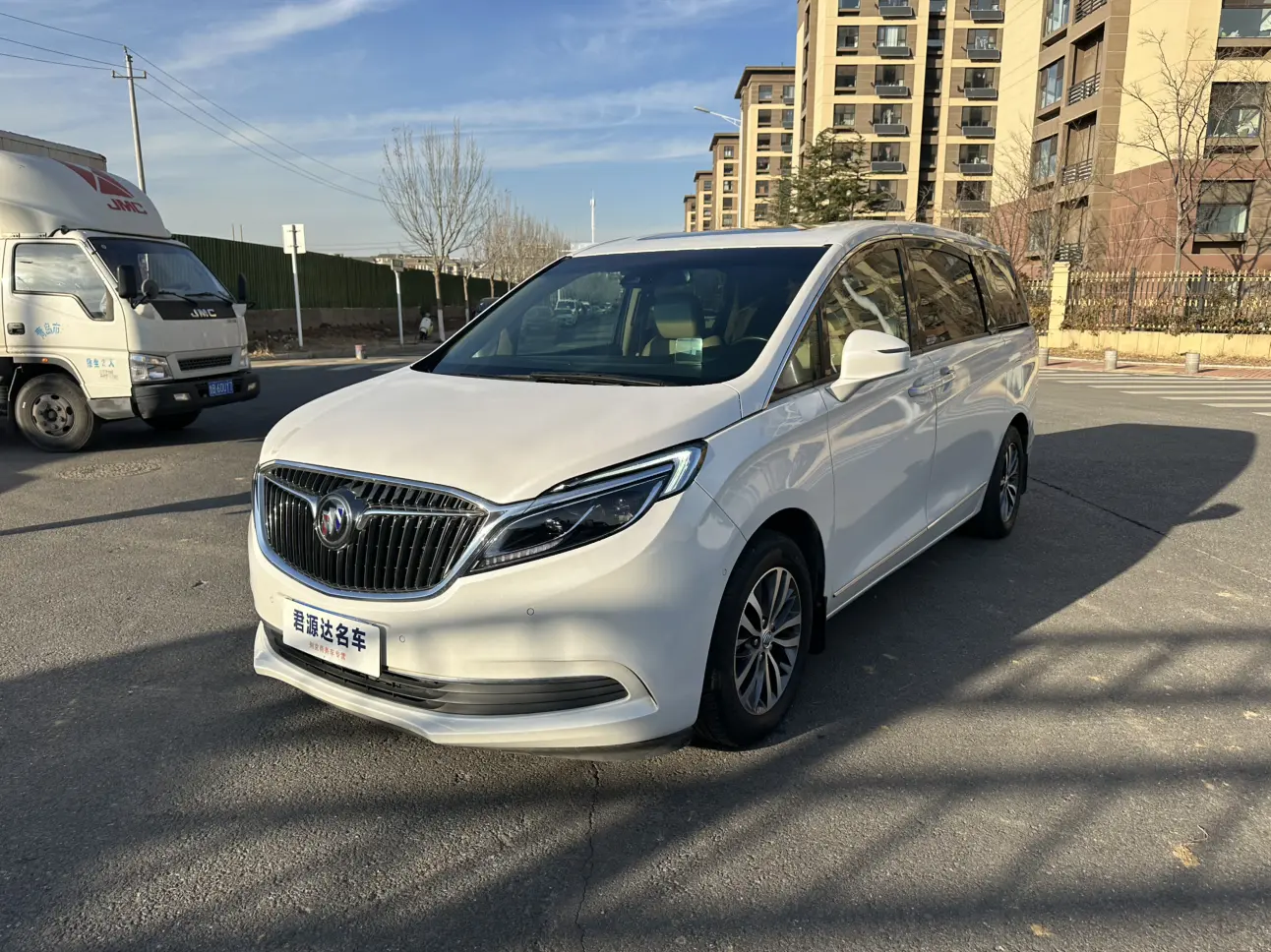 Buick GL8  из Китая