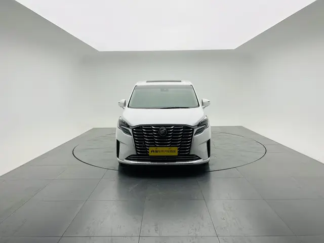 Buick GL8  из Китая