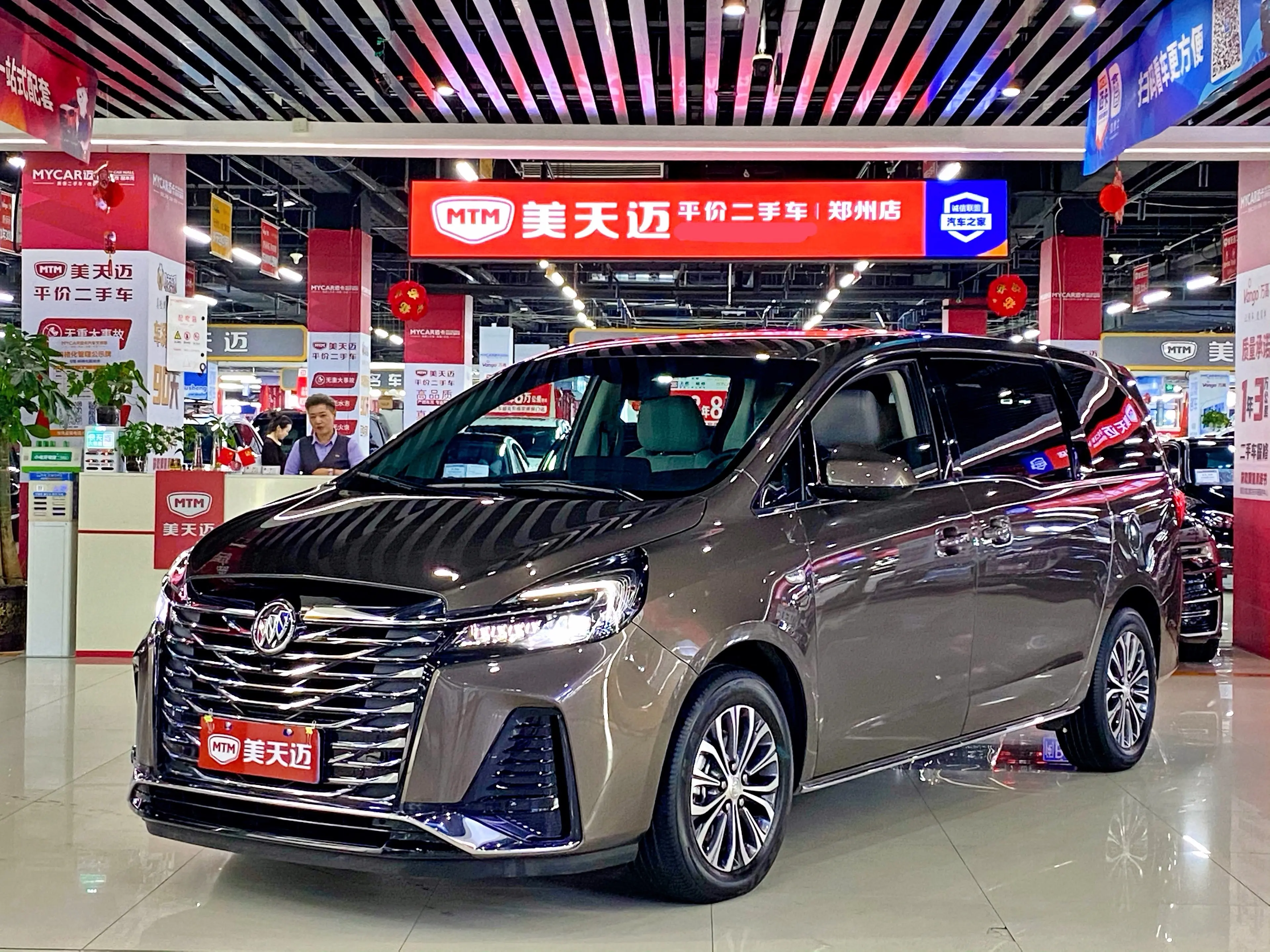 Buick GL8  из Китая