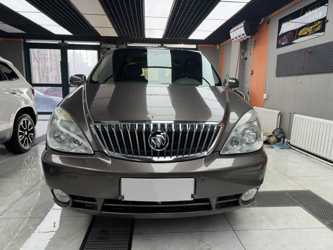 Buick GL8  из Китая