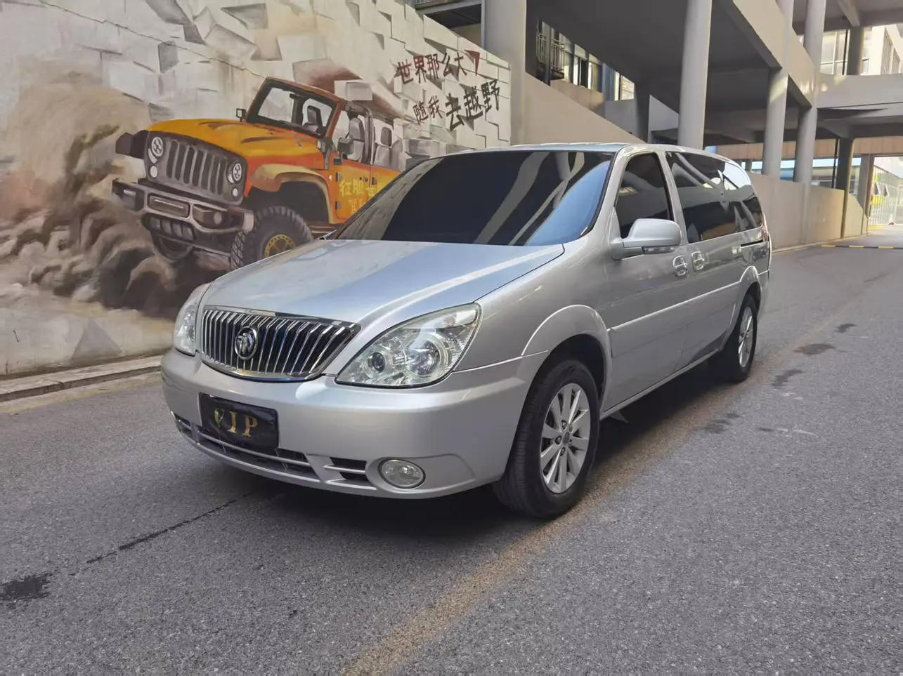 Buick GL8  из Китая