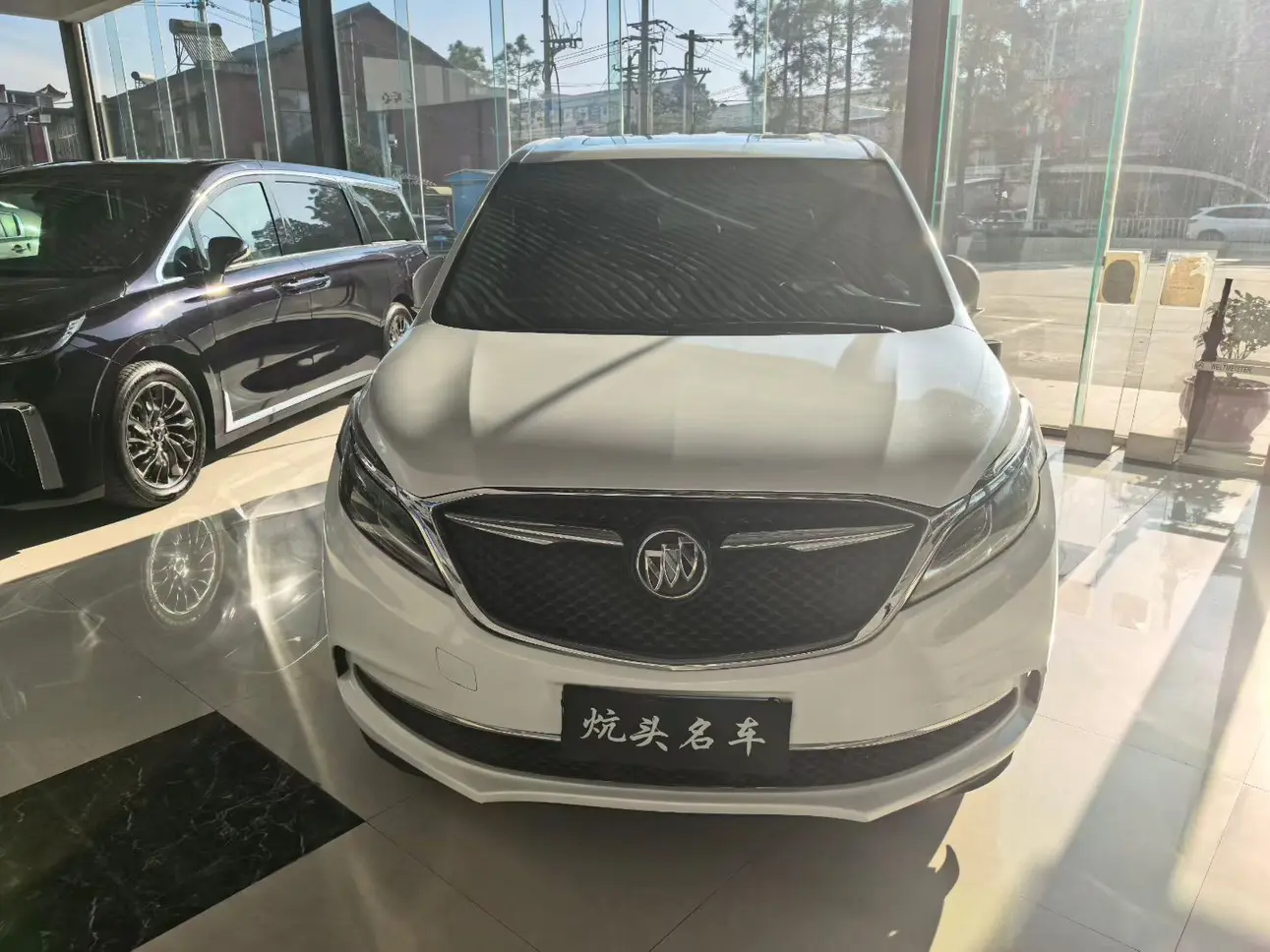 Buick GL8  из Китая