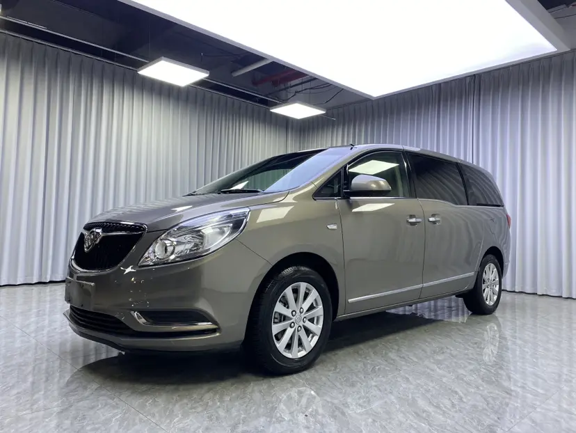 Buick GL8  из Китая