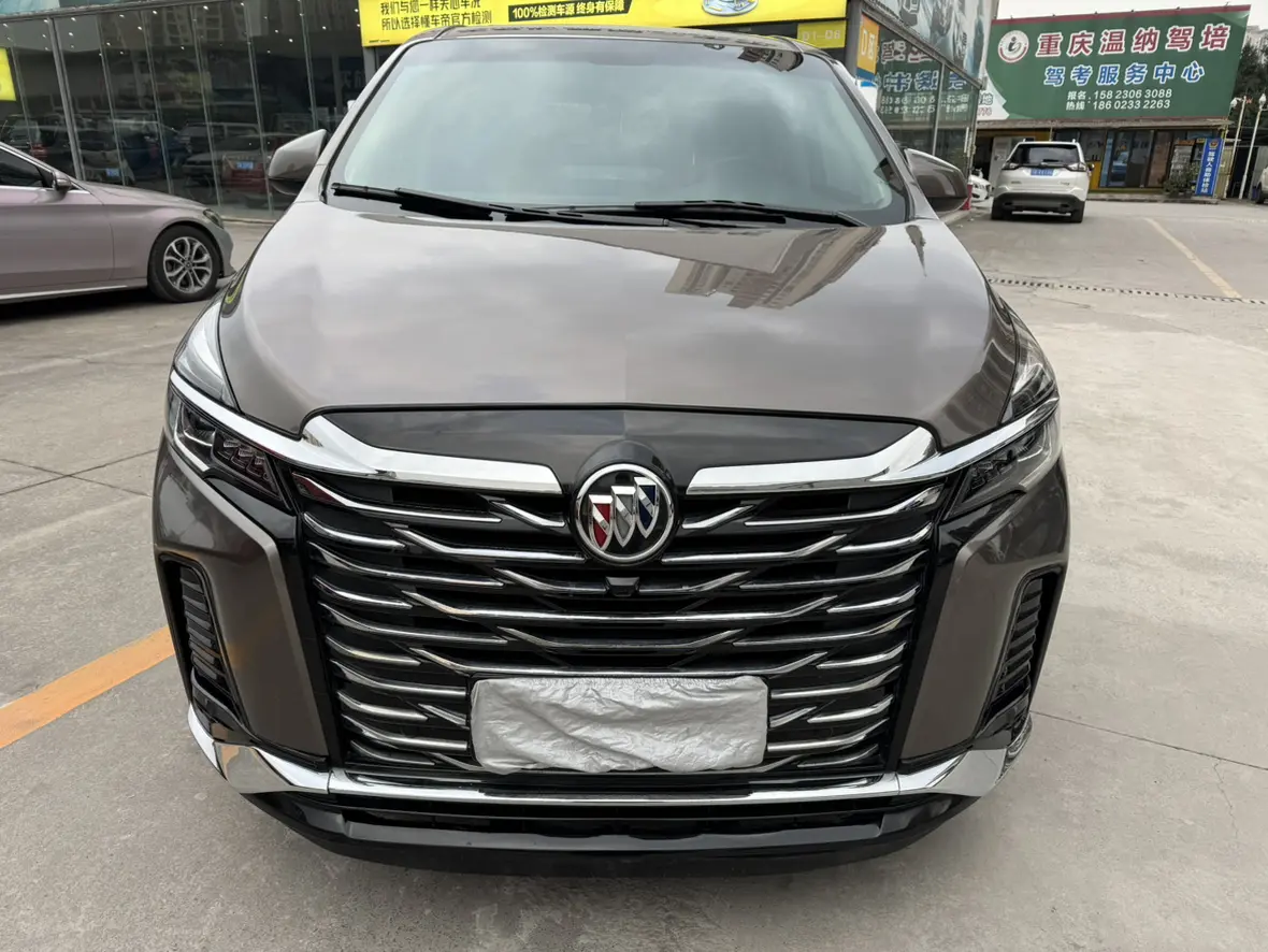 Buick GL8  из Китая