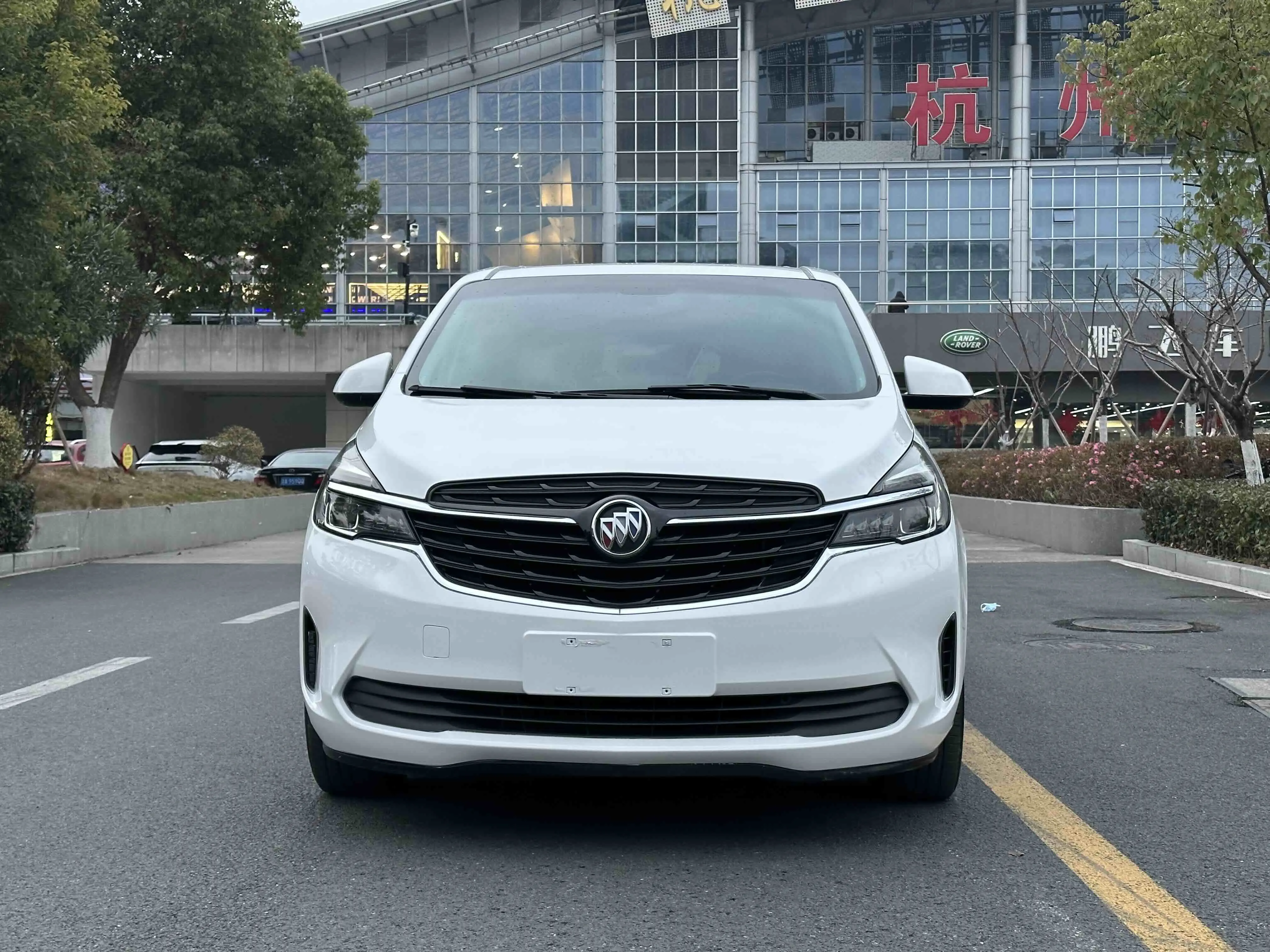 Buick GL8  из Китая