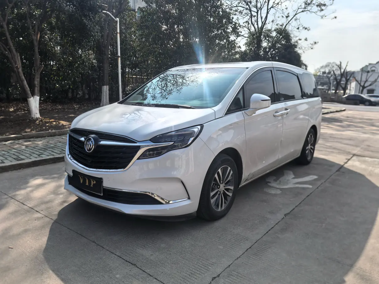 Buick GL8  из Китая