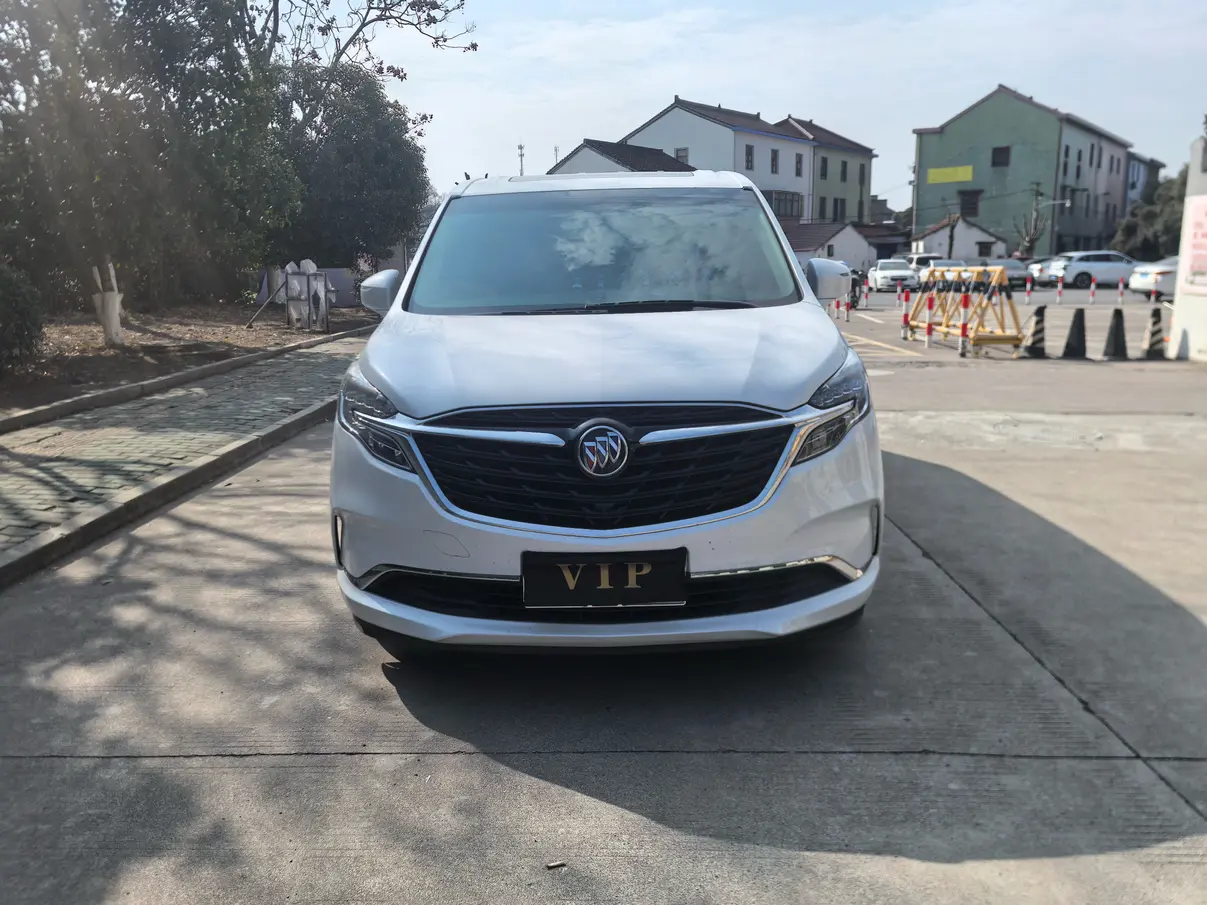 Buick GL8  из Китая