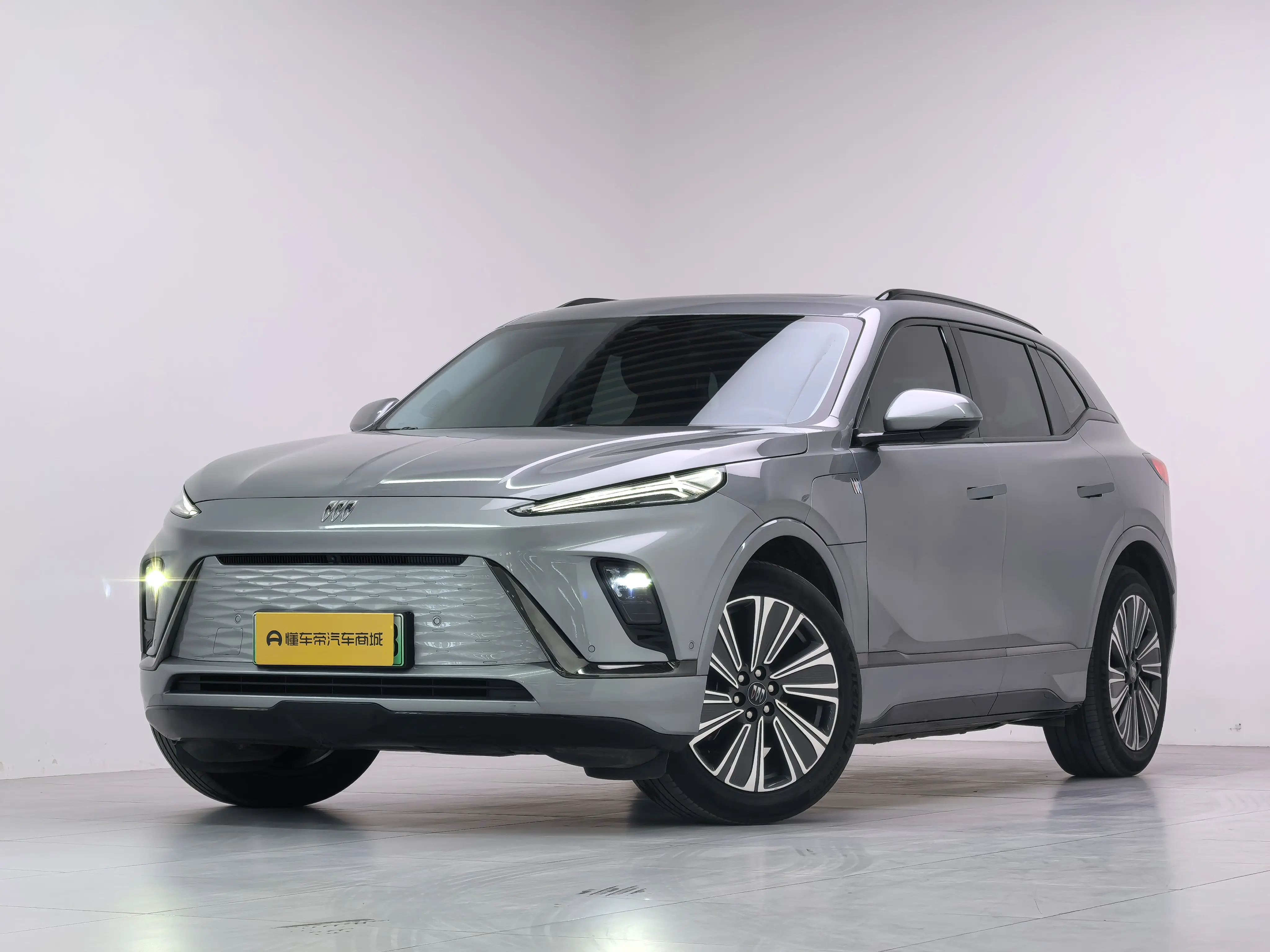 Buick E5  из Китая