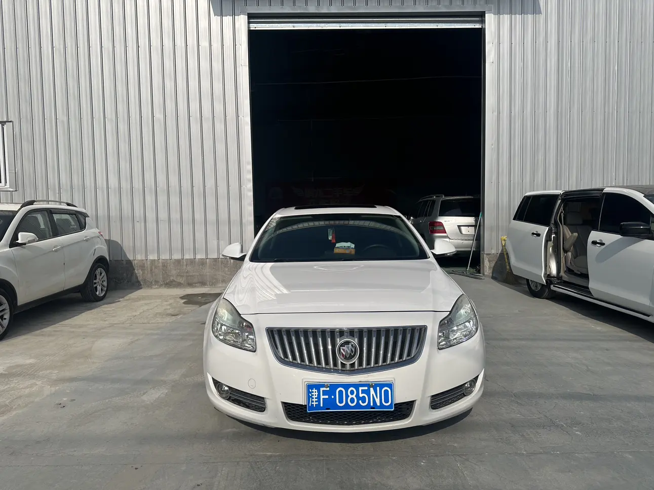Buick Majesty  из Китая