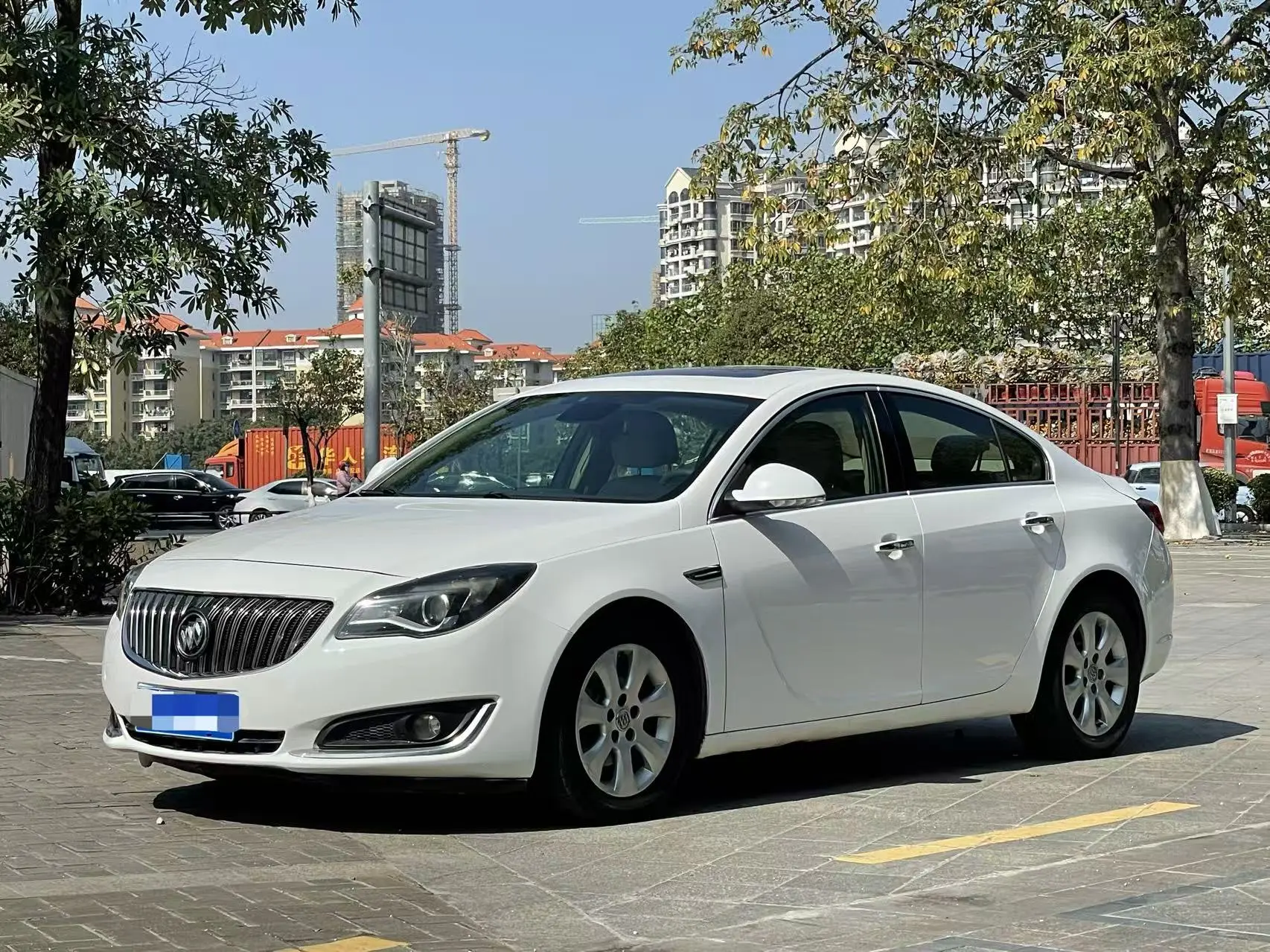 Buick Majesty  из Китая