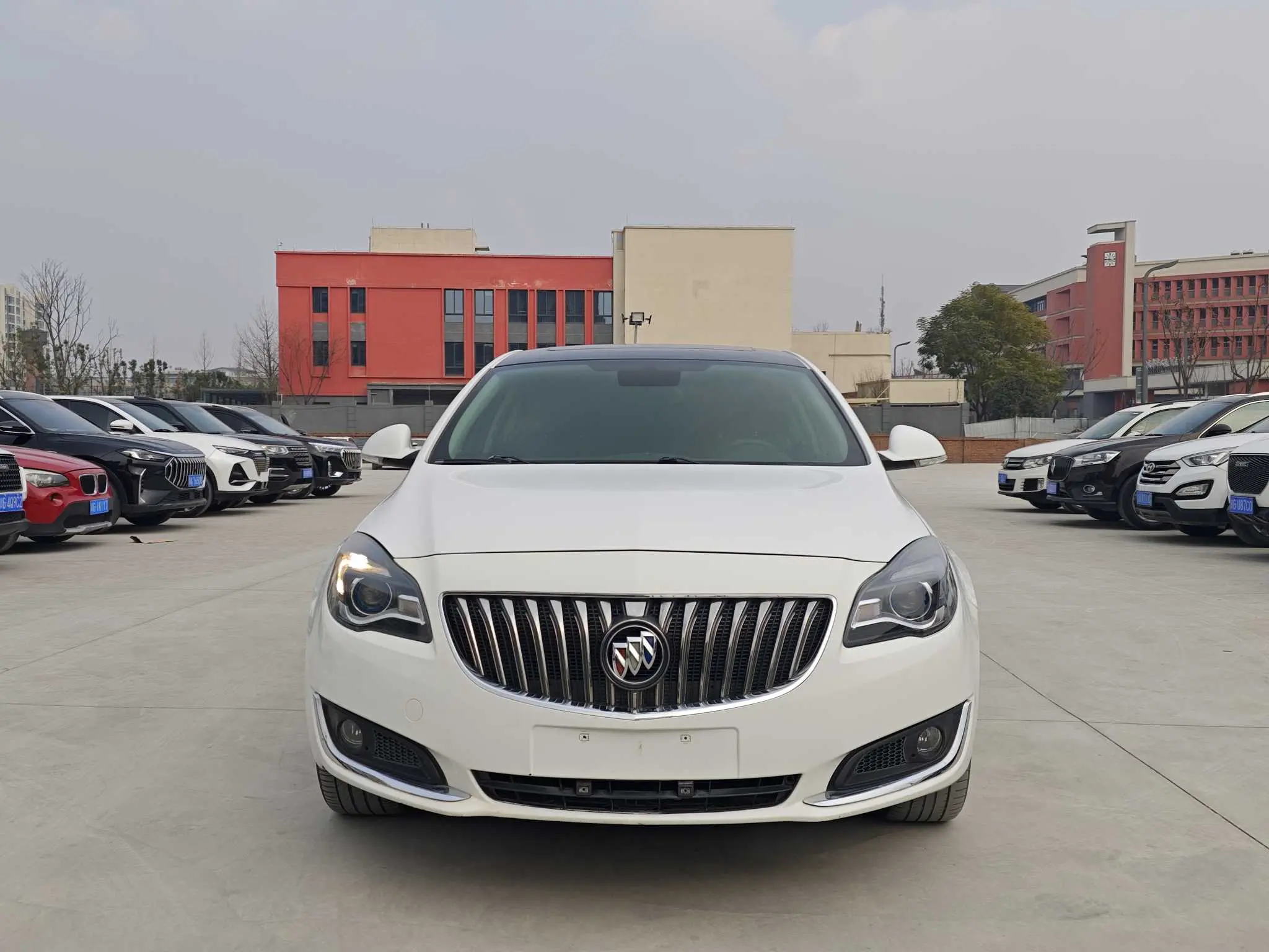 Buick Majesty  из Китая