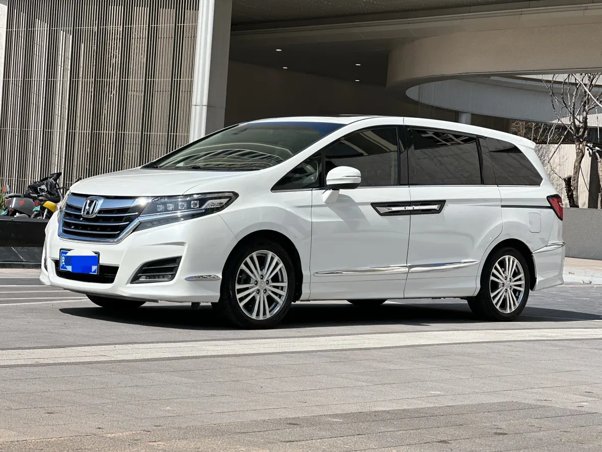 Honda Elysion (Alison)  из Китая