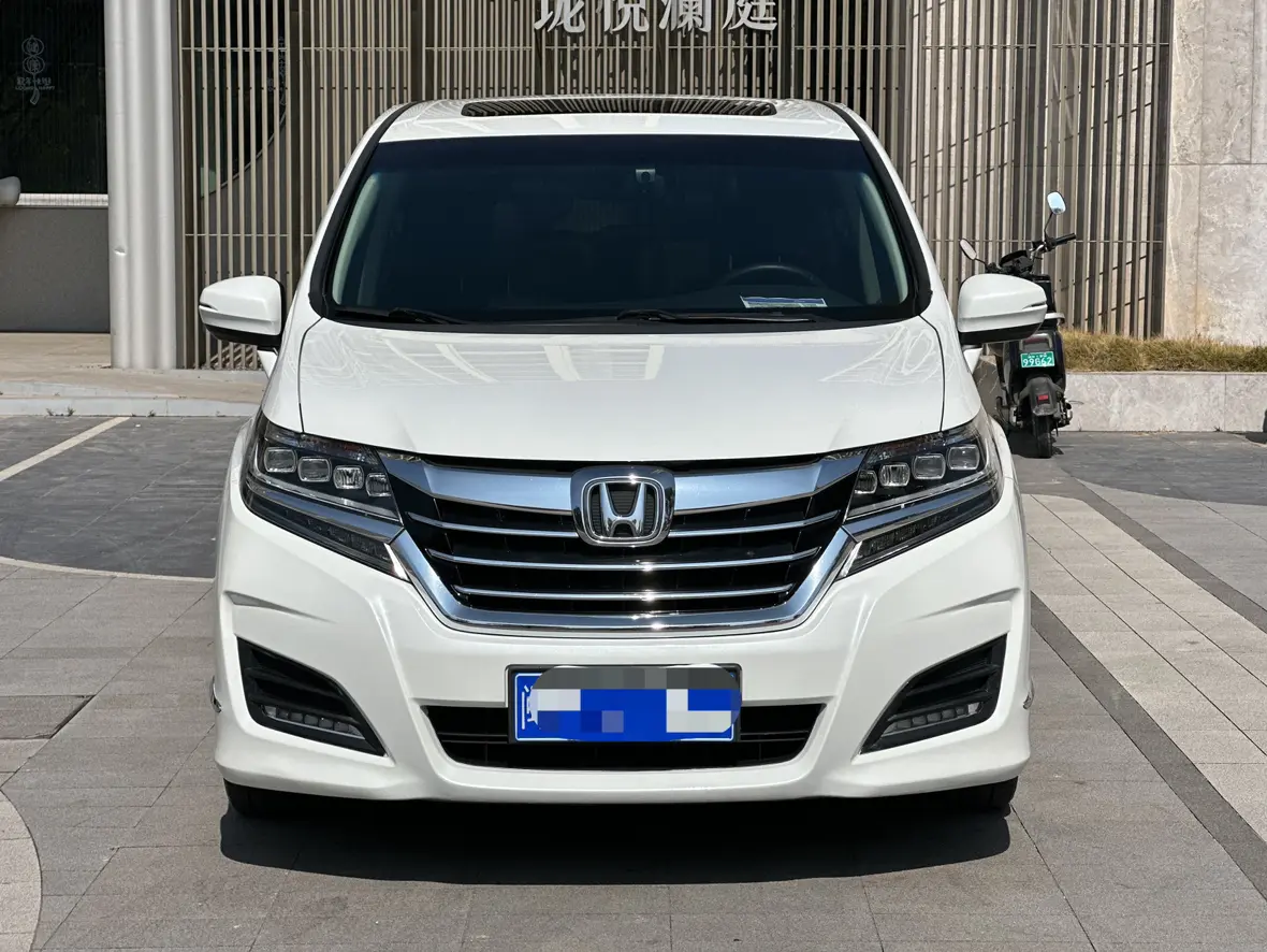 Honda Elysion (Alison)  из Китая