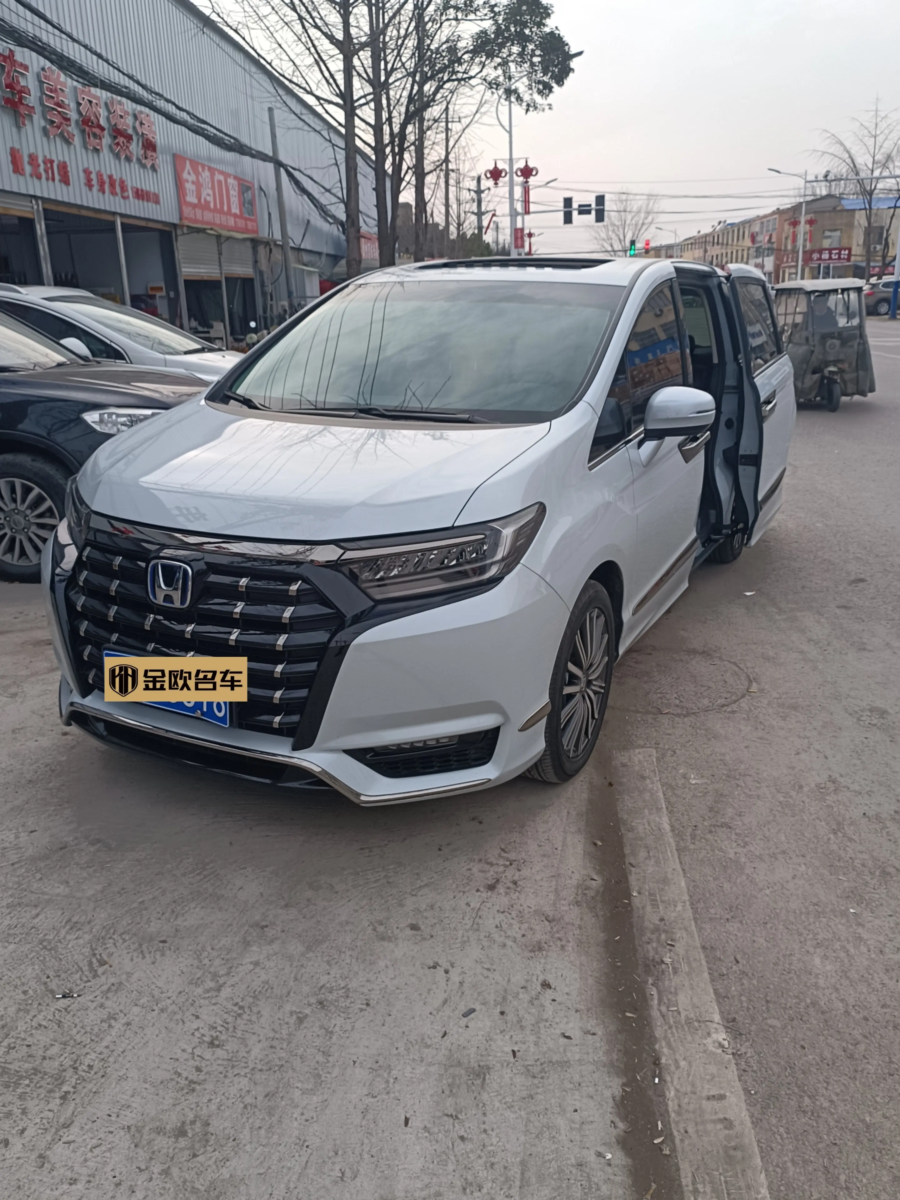 Honda Elysion (Alison)  из Китая