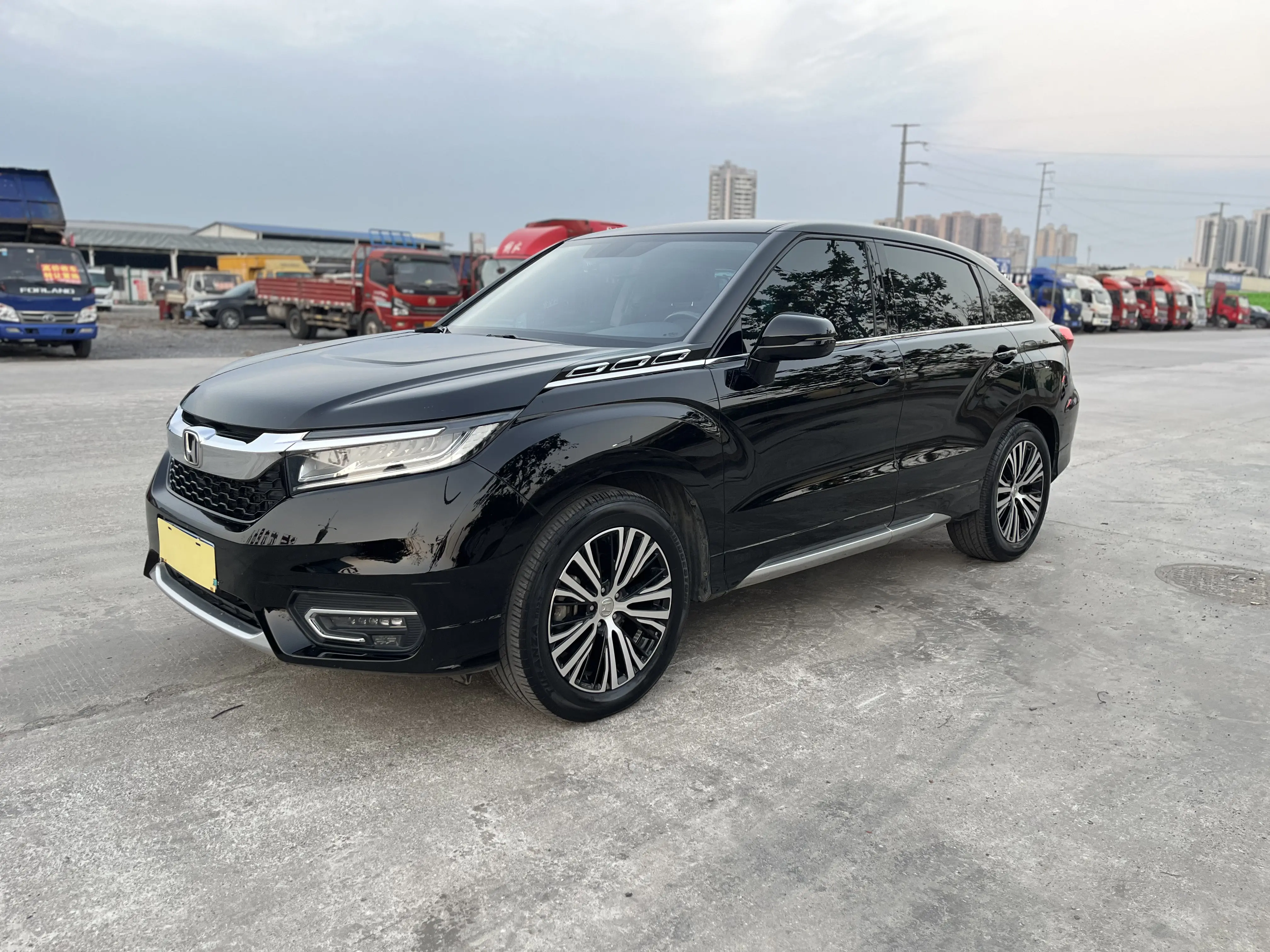Honda Avancier (Crown Road)  из Китая